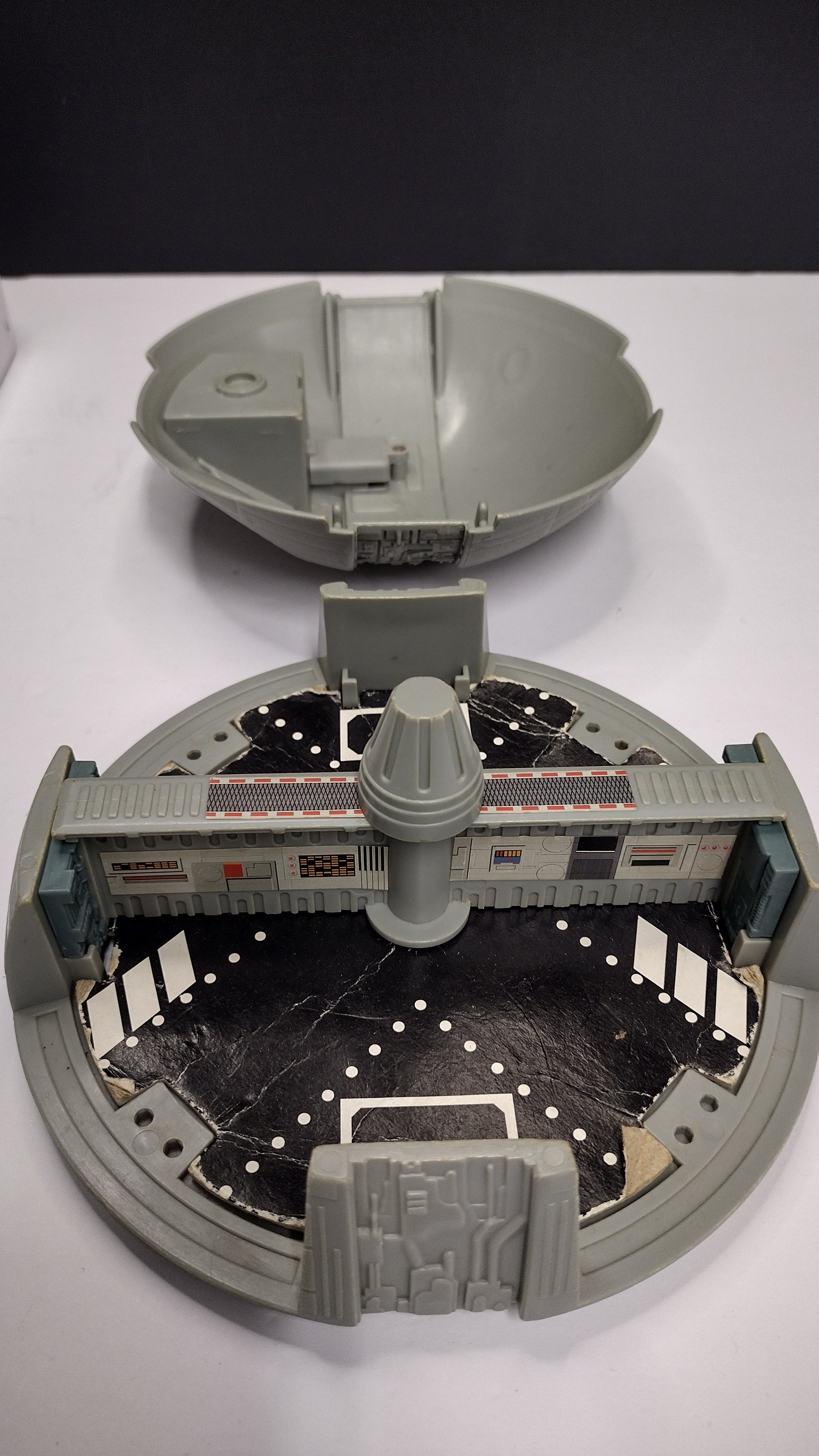Vintage 1994 Galoob Micro Machines Star Wars Death Star Playset Incomplete