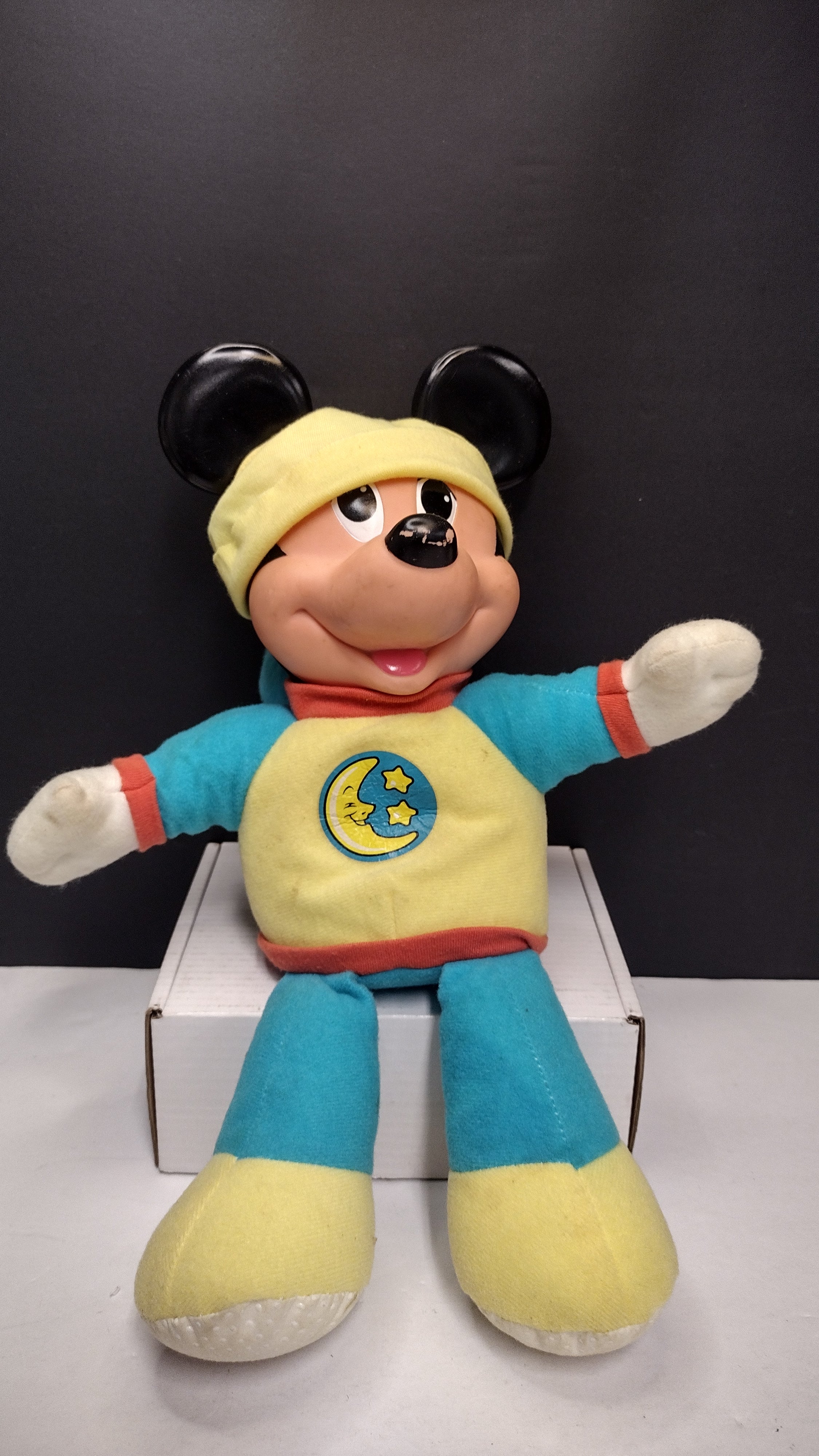 Vintage Mattel Disney Mickey Mouse Hug & Glow Light Up Plush Boxed