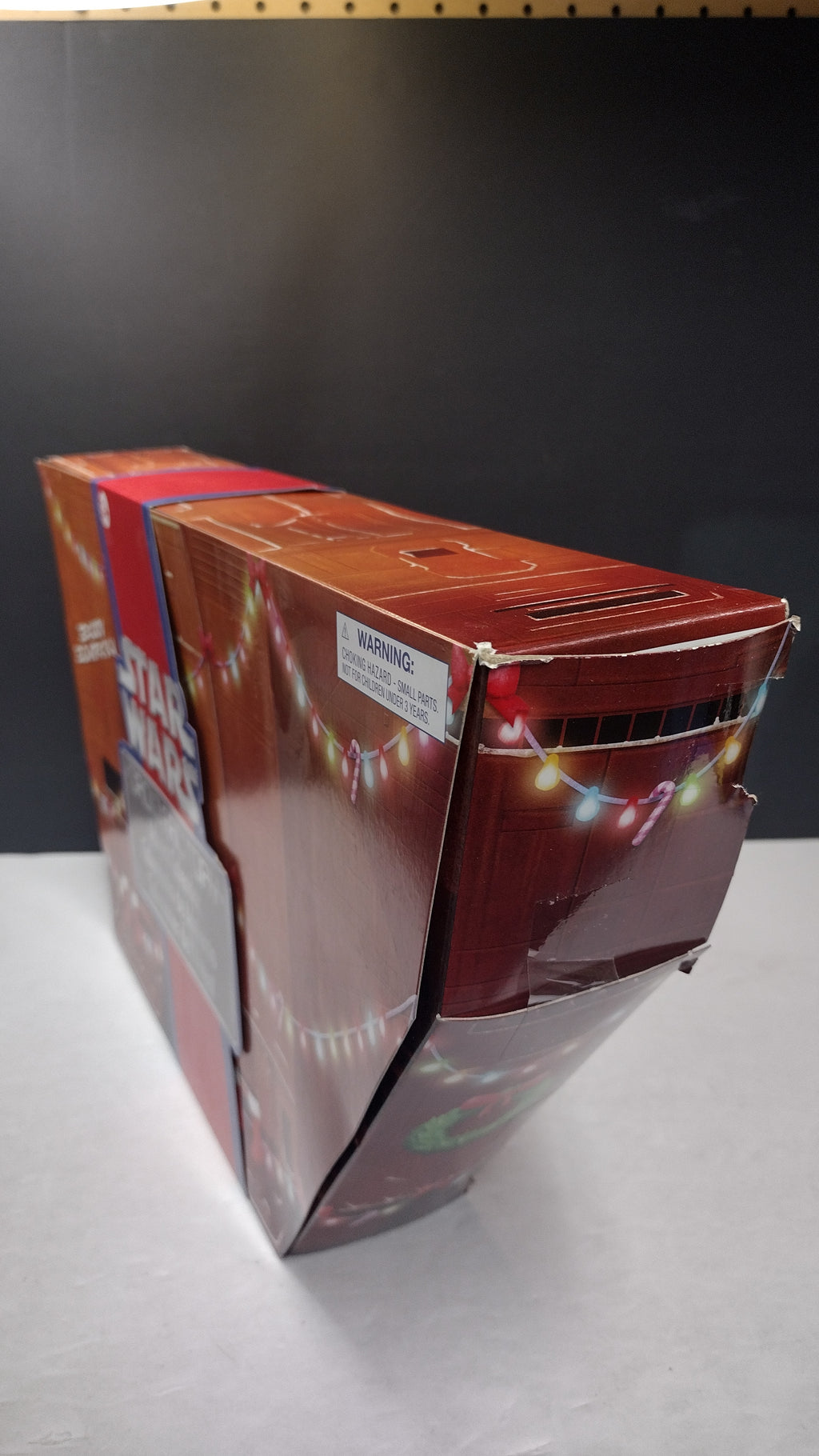2022 Disney Parks Star Wars Droid Factory Holiday Advent Calendar NIB (Box Damage)