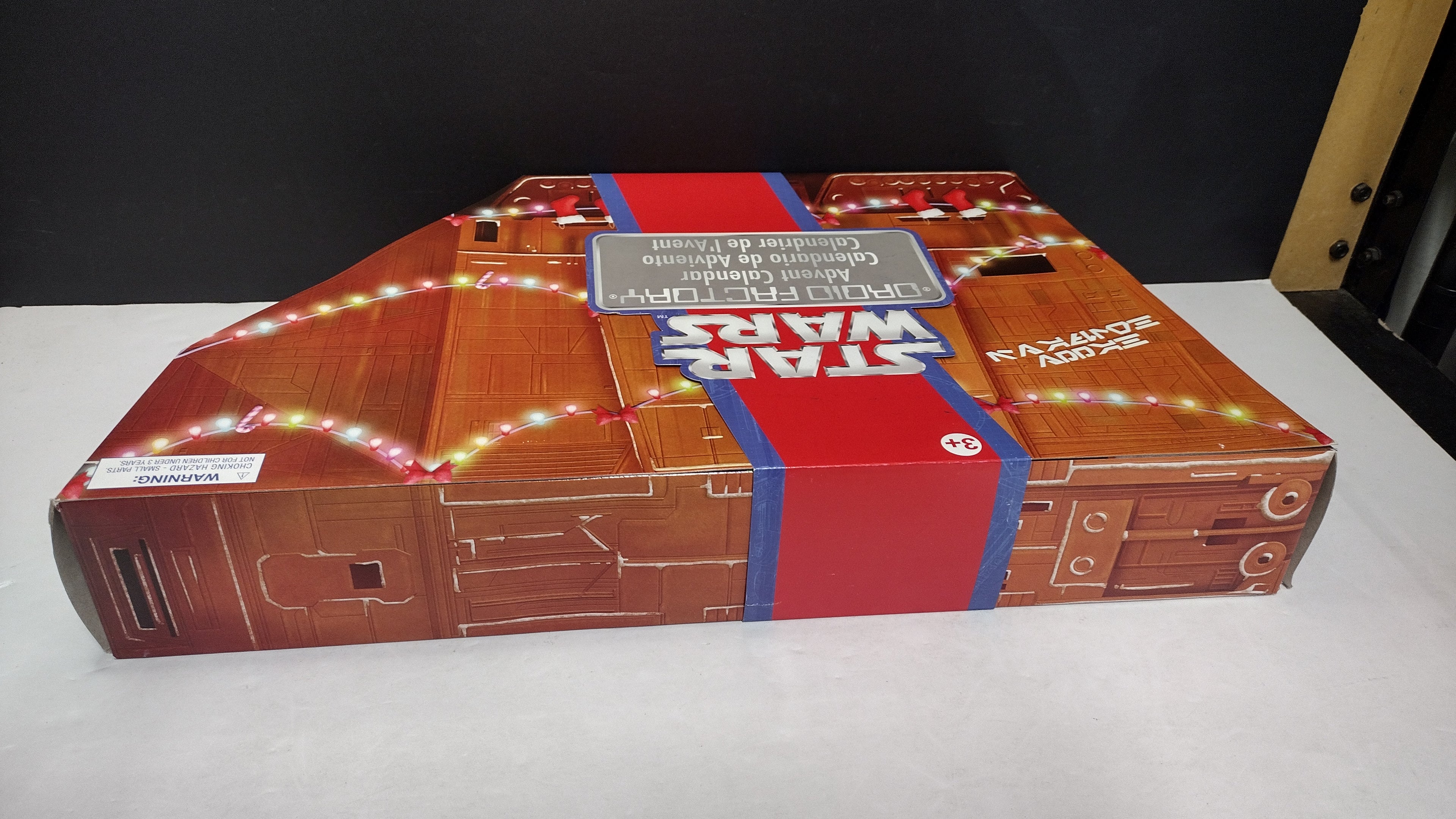 2022 Disney Parks Star Wars Droid Factory Holiday Advent Calendar NIB (Box Damage)