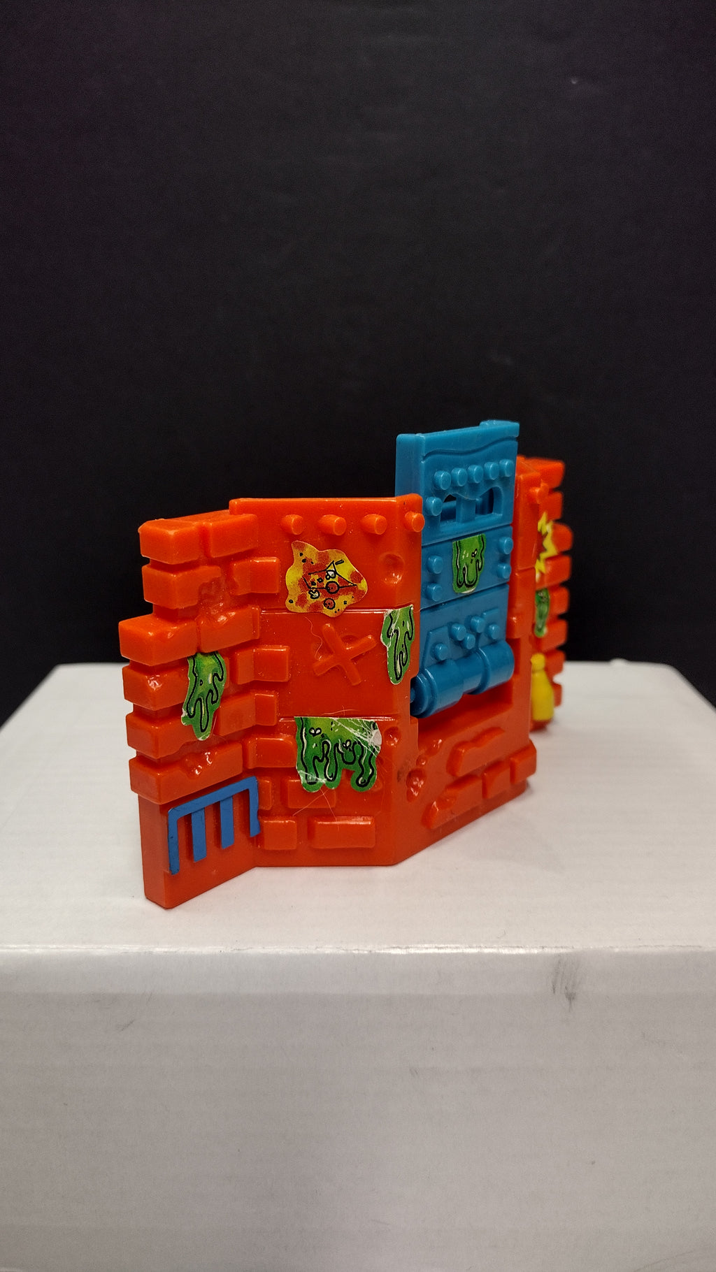 Vintage TMNT 1990 Oozey Cannon Brick Wall and Trap Door Accessory Part OEM