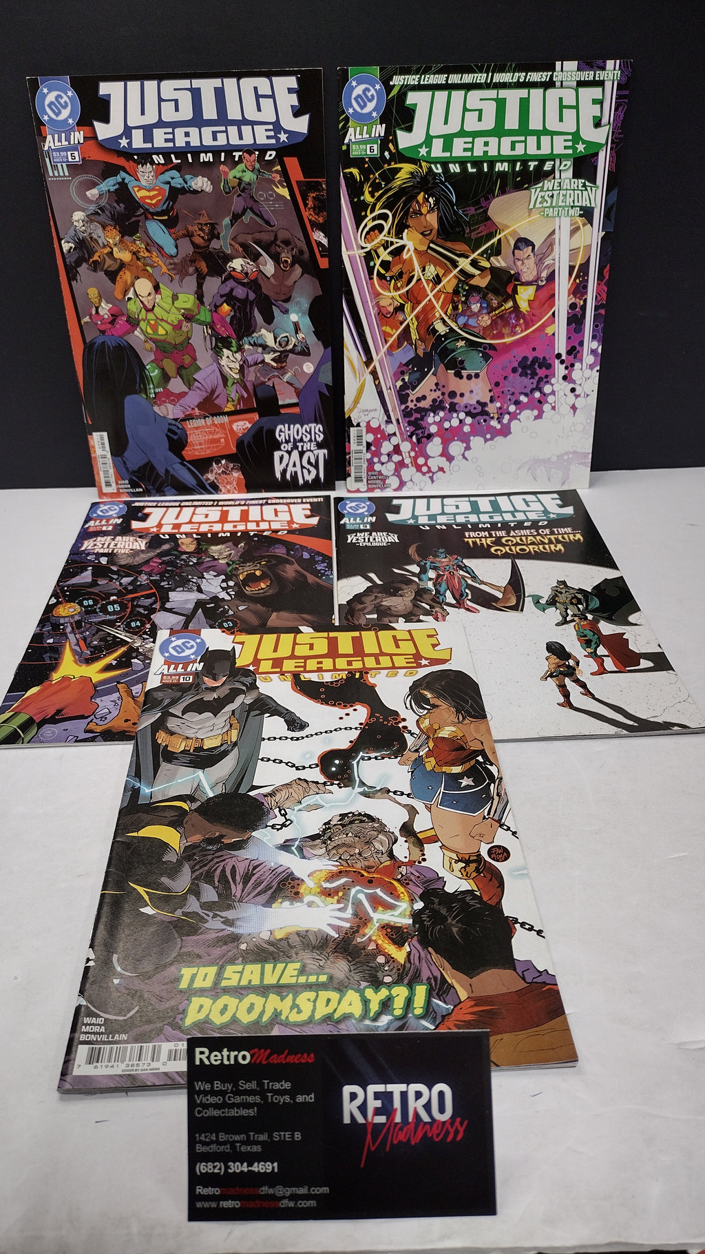 DC Comics Modern Era Lot – 5 Book Set - Lot I2 (Brand New / Unread)