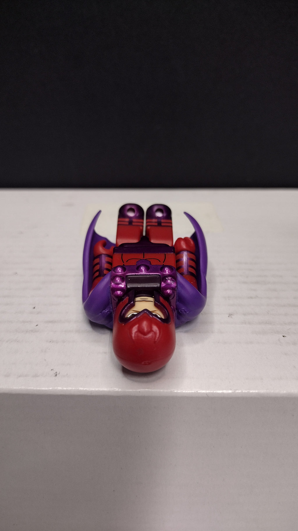 Authentic Marvel Super Heroes x Medicom Toy: Kubrick Series 3 – Magneto 100% Micro Figure • Classic Silver-Age Style (2004)