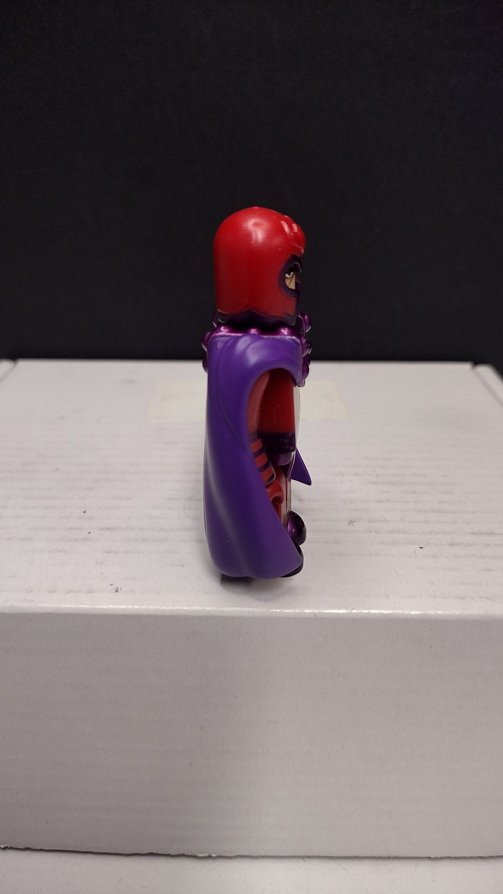 Authentic Marvel Super Heroes x Medicom Toy: Kubrick Series 3 – Magneto 100% Micro Figure • Classic Silver-Age Style (2004)