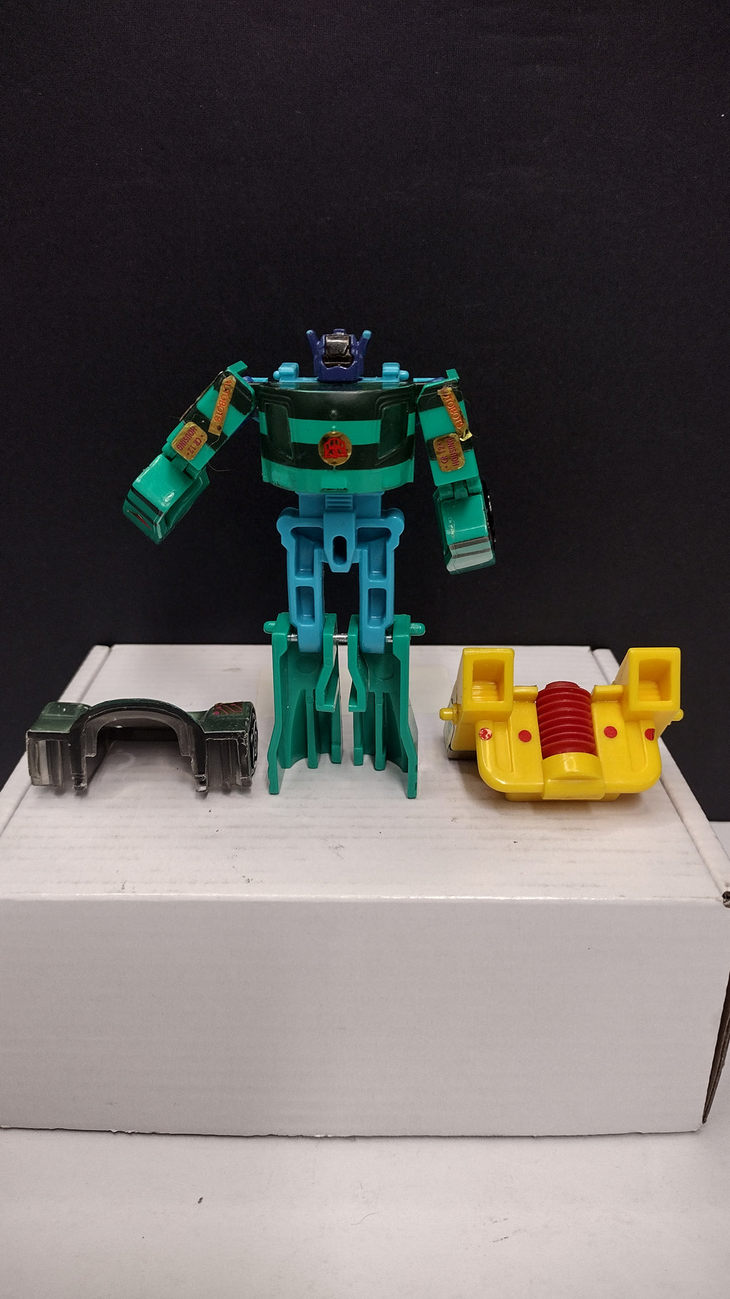Vintage 1993 G2 Transformers: Color Changers Drench Action Figure – Loose & Complete (Front Plate Hinge Issue / Played-With Condition)