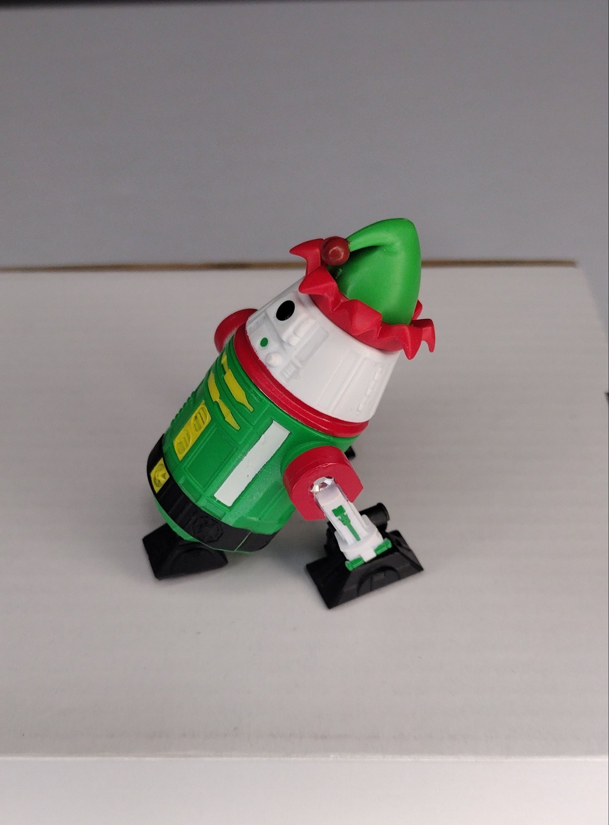 Star Wars Disney Holiday Advent Calendar: R6-ELF Droid