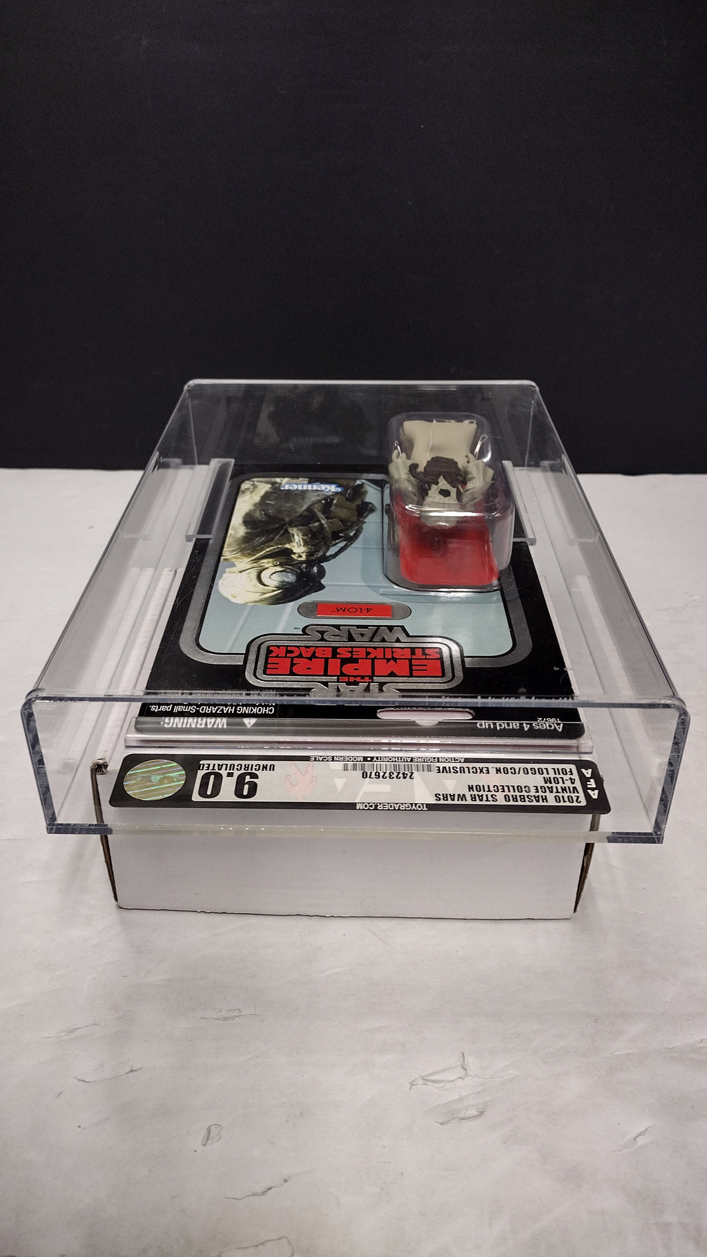 Star Wars The Vintage Collection Celebration V Exclusive 4-LOM 3.75" Action Figure – AFA 9.0 Uncirculated (Mint In Packaged)