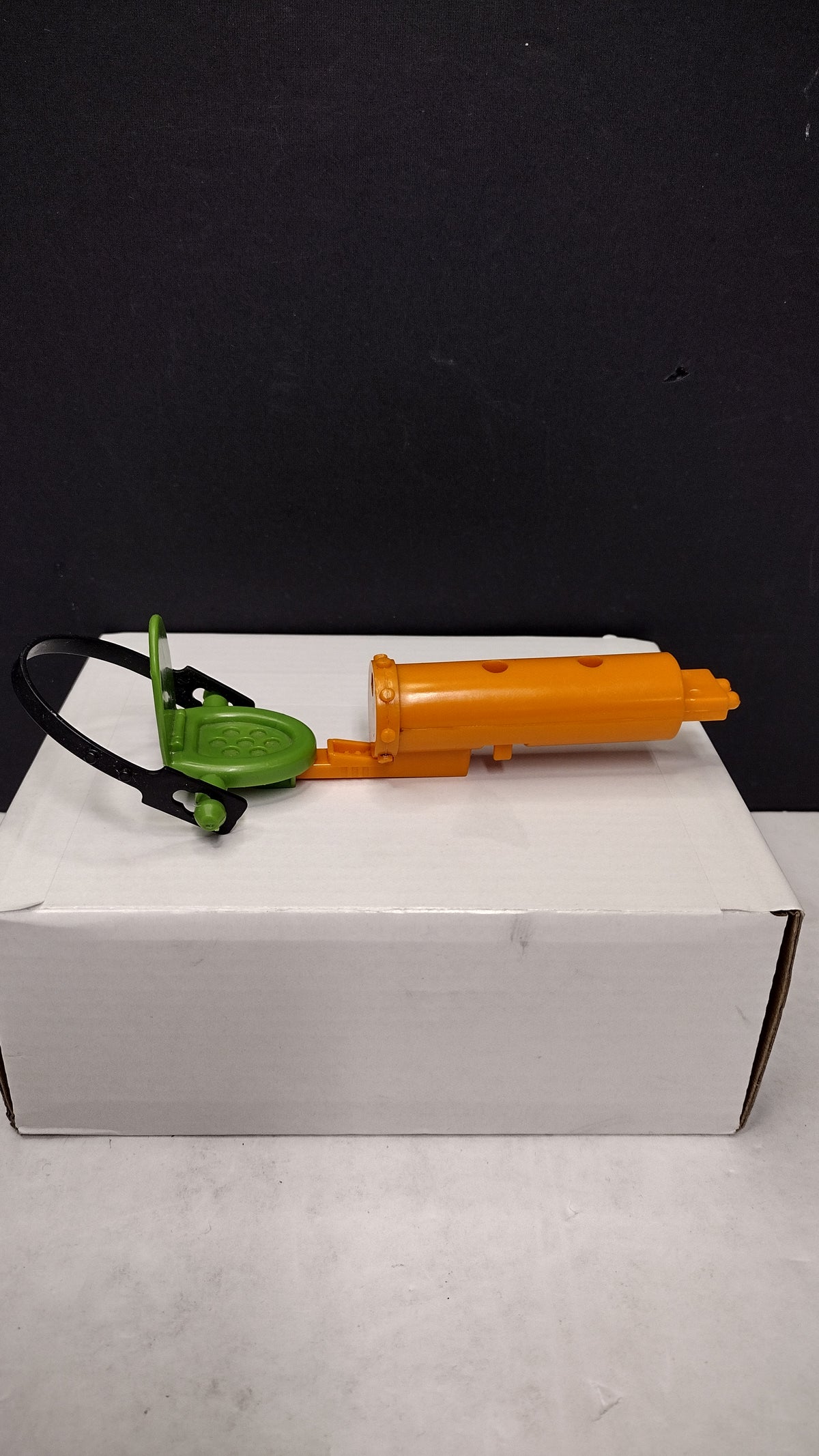 Vintage TMNT 1989 Double Barrel Plunger Gun Seat Mount Barrel and Seatbelt Lot OEM