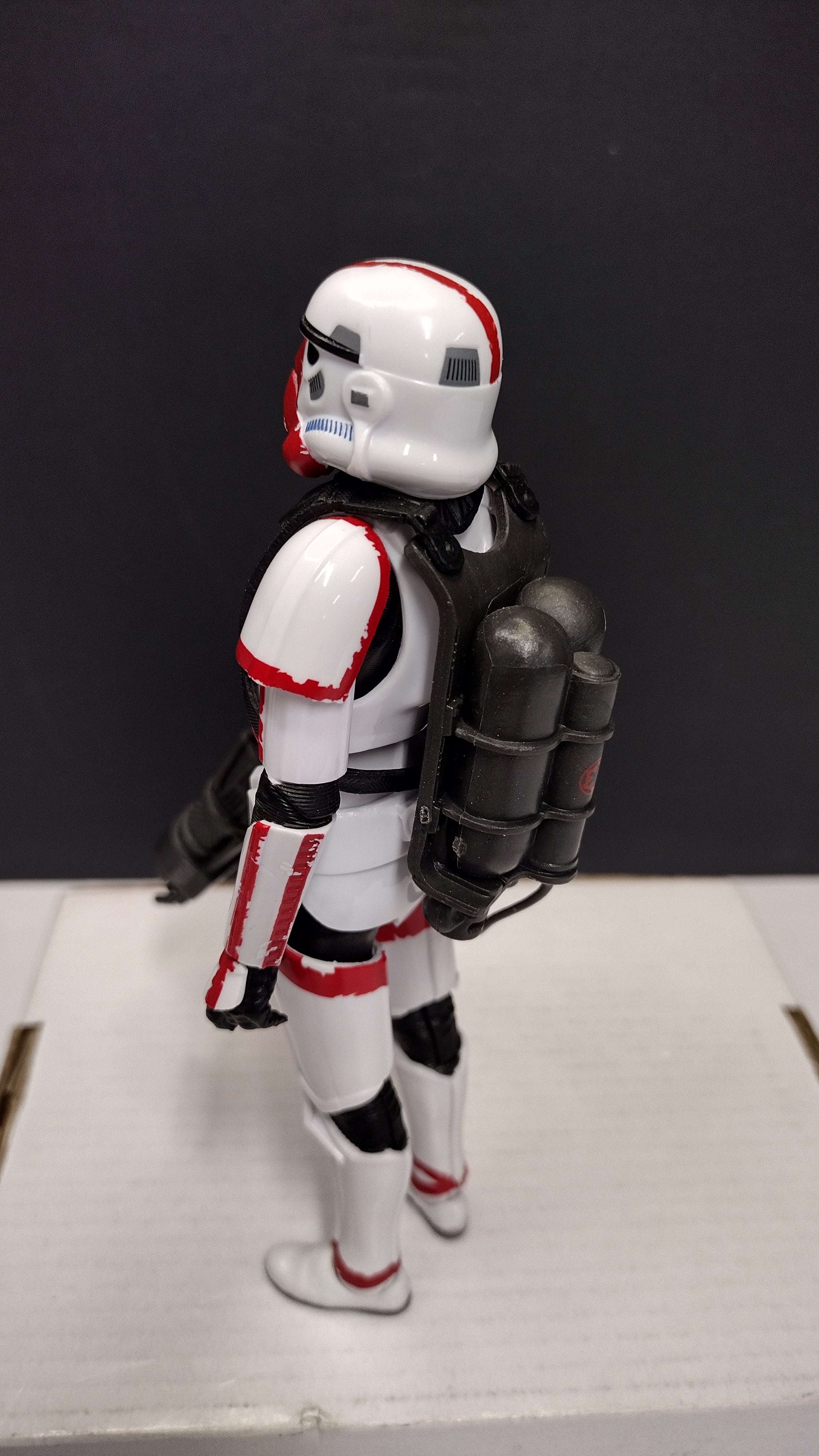 Star Wars The Black Series: Incinerator Stormtrooper – 6" Scale (The Mandalorian) - Loose