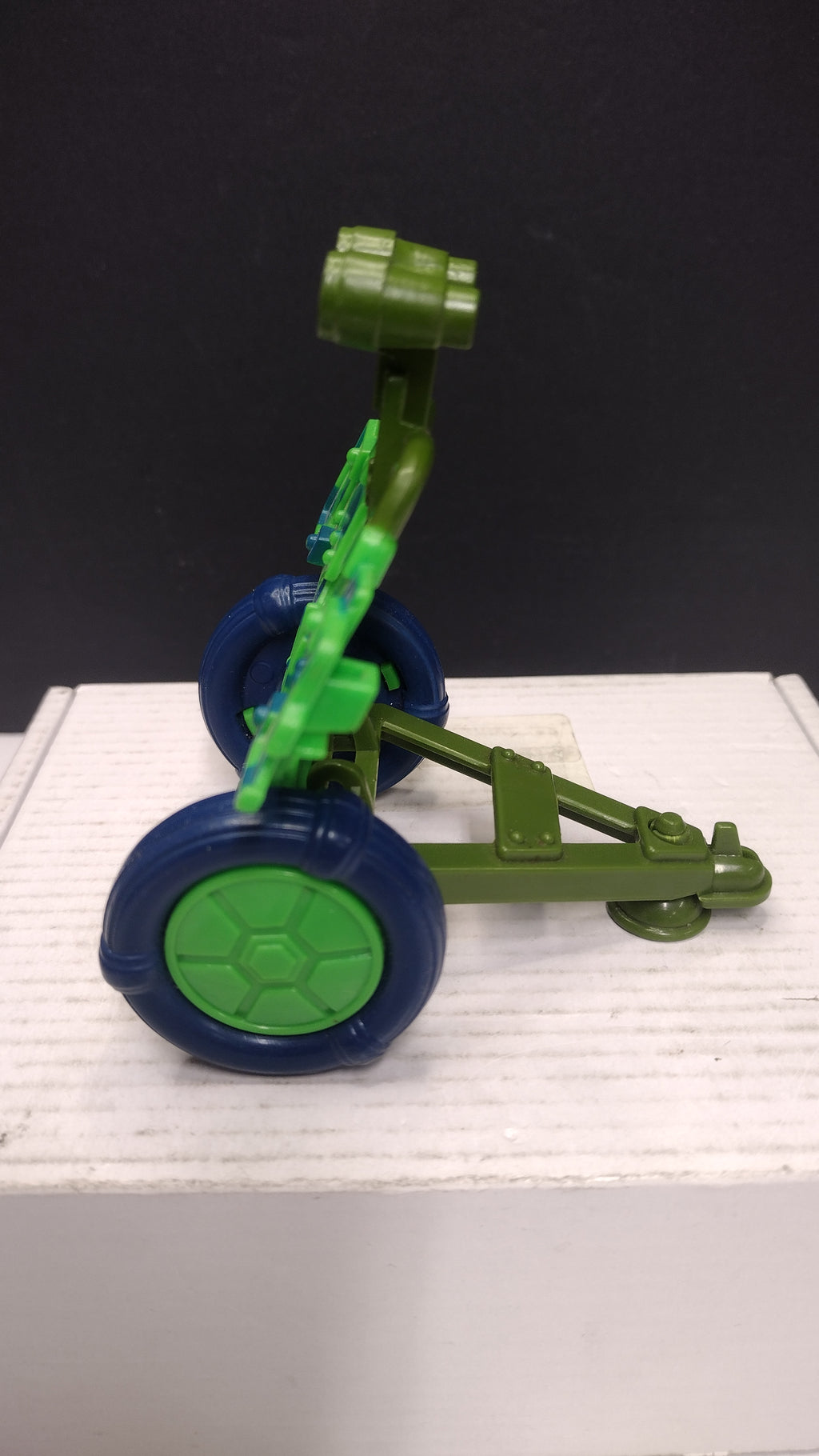 1990 TMNT Sewer Seltzer Cannon Vehicle Parts Wheelbase & Shield Portion