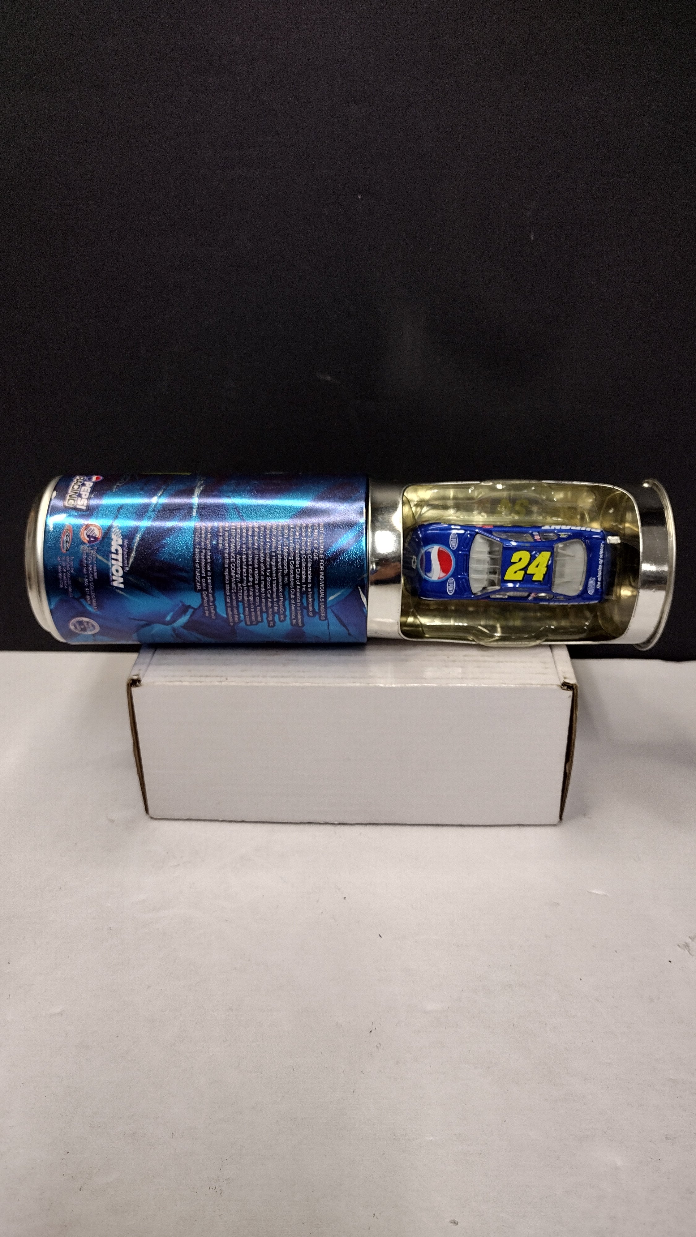 Action Racing 2002 Jeff Gordon #24 Pepsi Chevrolet Monte Carlo 1:64 Diecast in Collector's Can