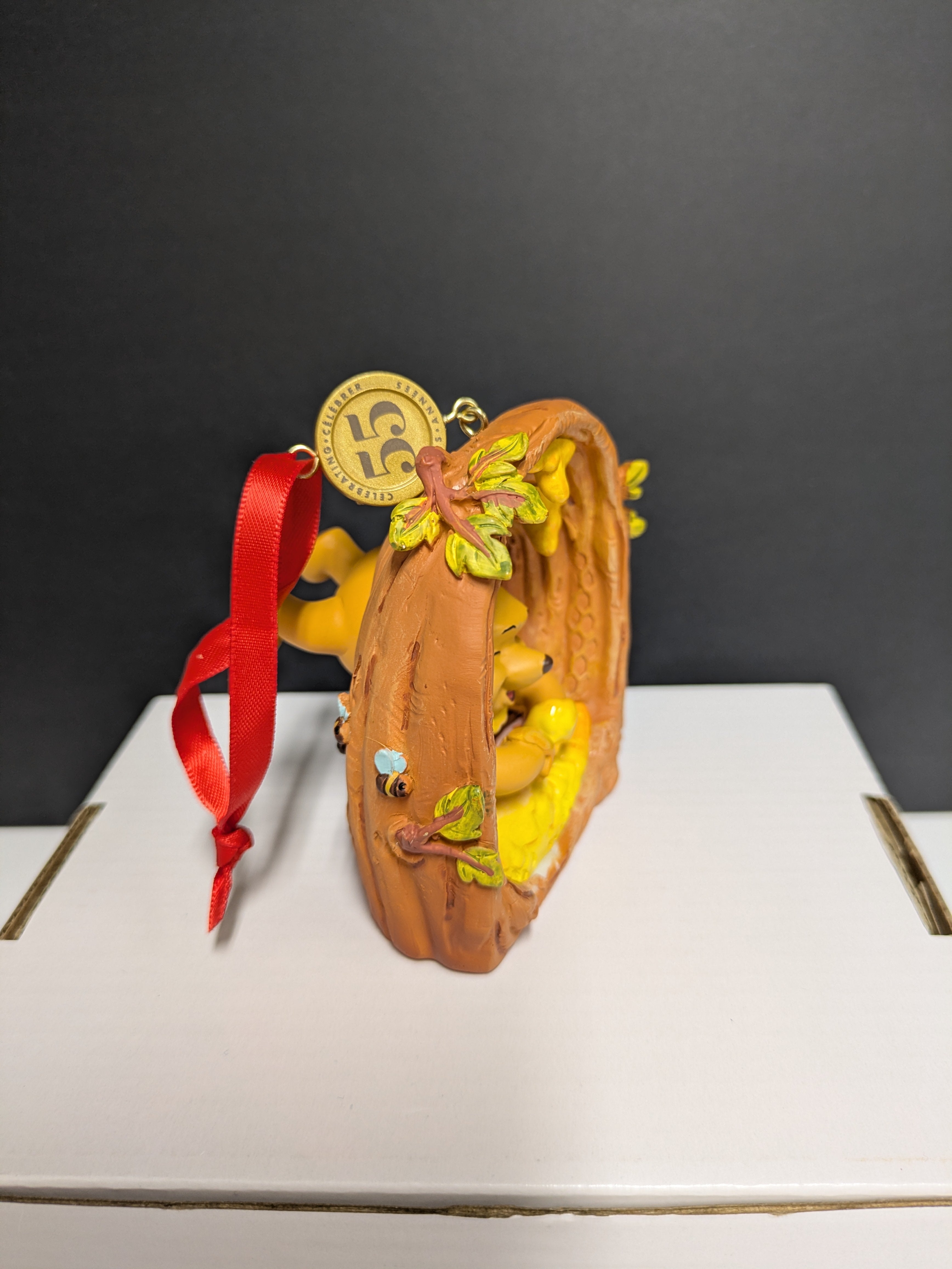 Disney Sketchbook Winnie the Pooh Honey Bear Ornament