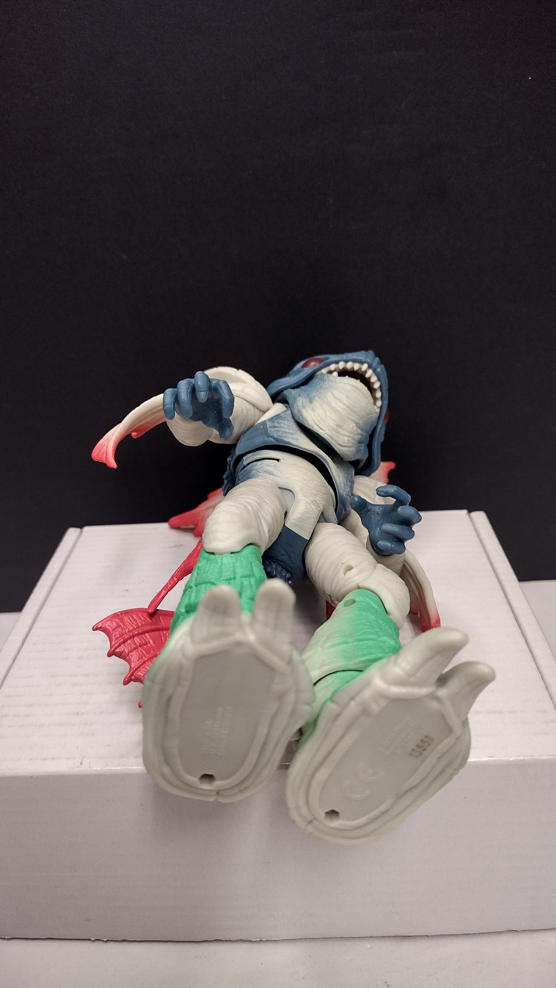 Authentic Power Rangers Lightning Collection: Pirantishead 7-Inch Deluxe Action Figure • Loose & 100% Complete (Hasbro)
