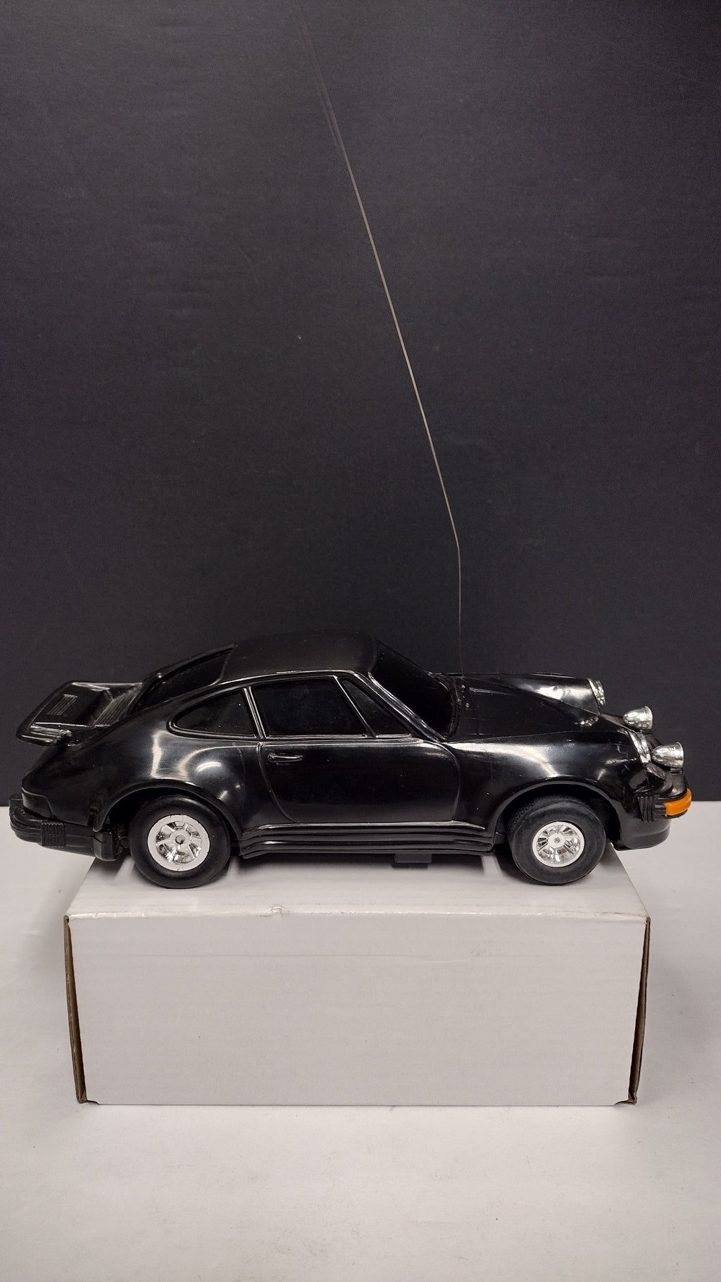 Vintage Sentra Corp. RC Porsche – 1:12 Scale (No Remote)