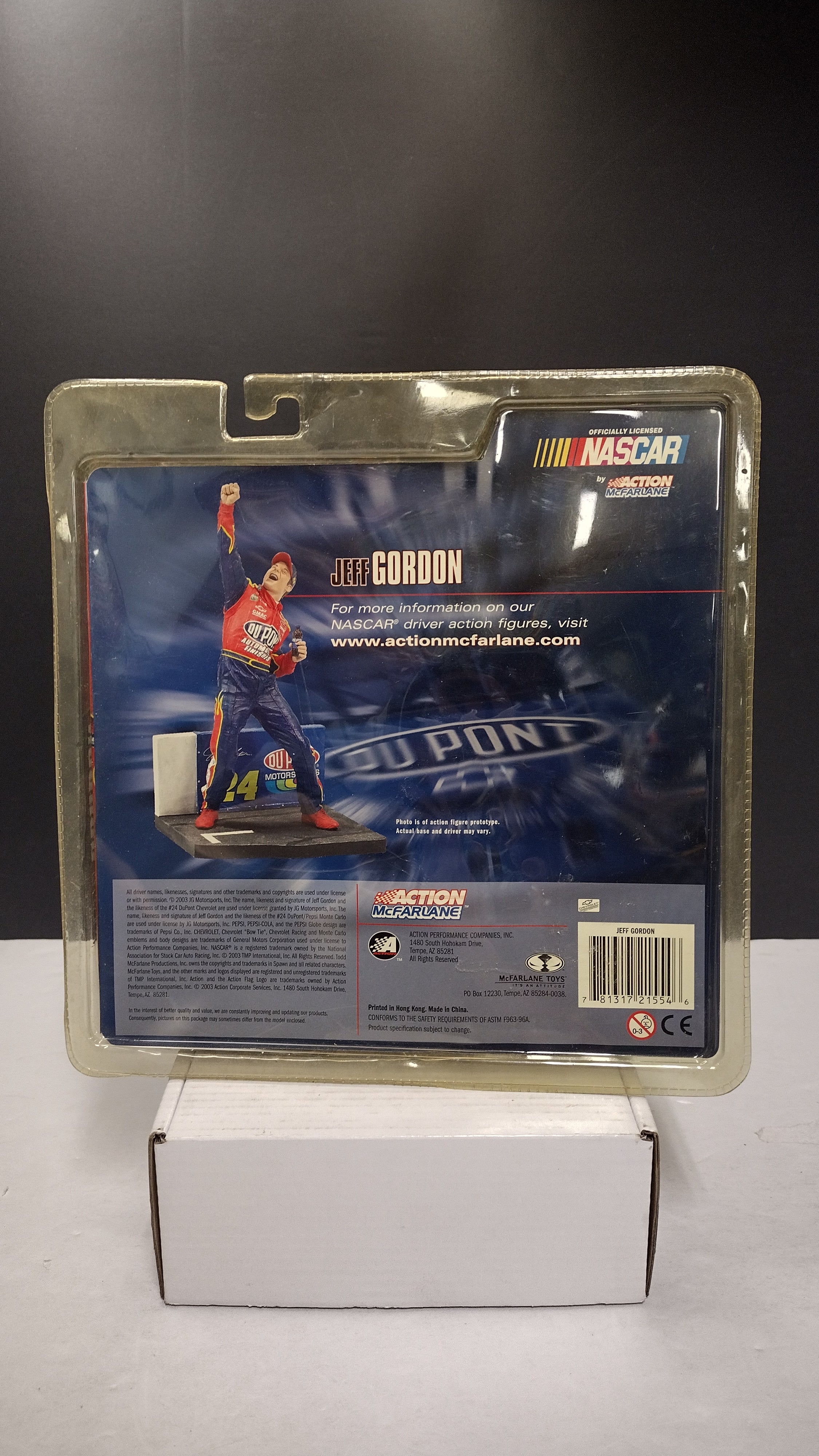 McFarlane NASCAR Series 1 Jeff Gordon #24 Action Figure (2003) CIB