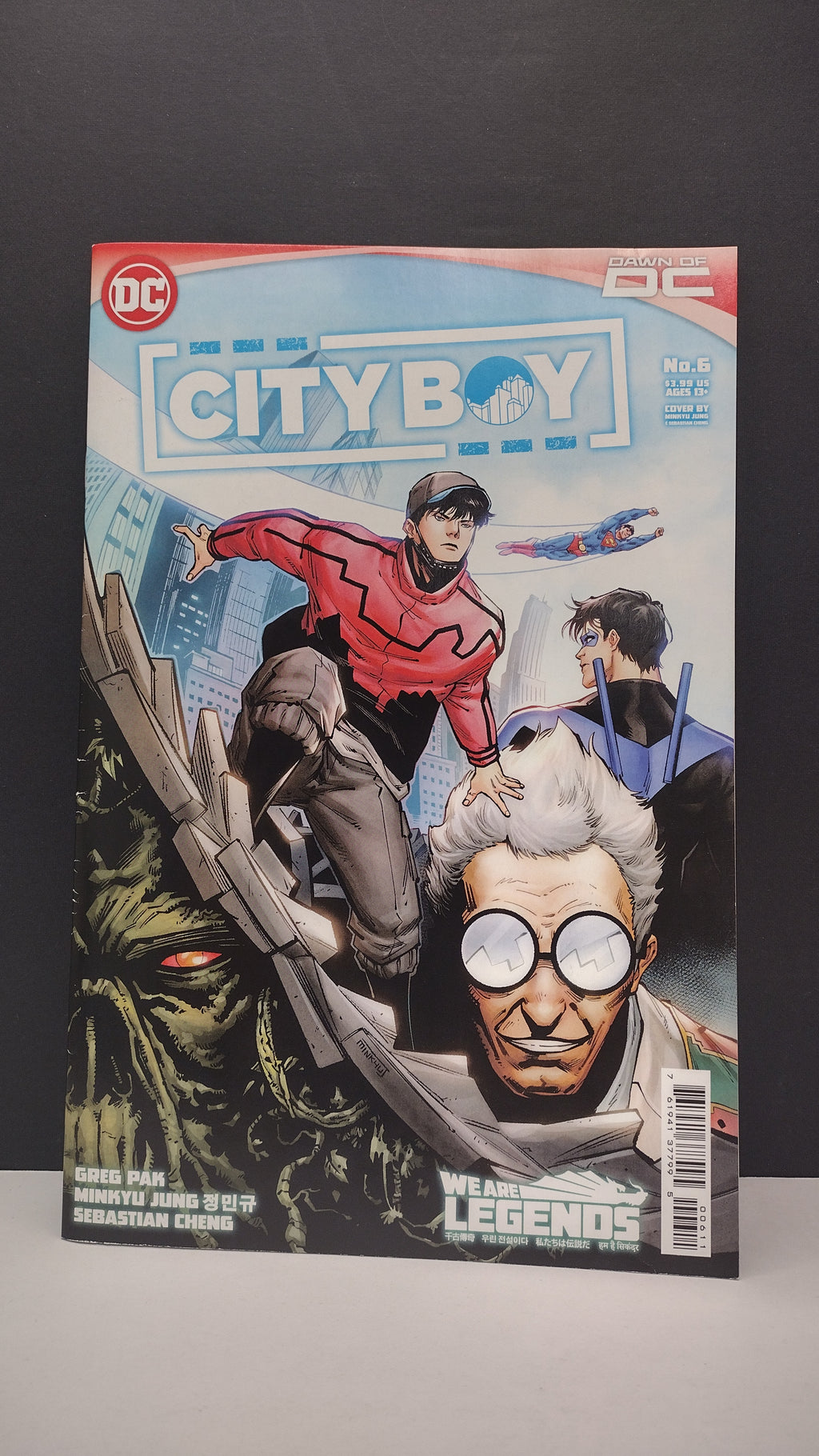 DC Comics Modern Era Lot – 4 Book Set - Lot G3 (Brand New / Unread)