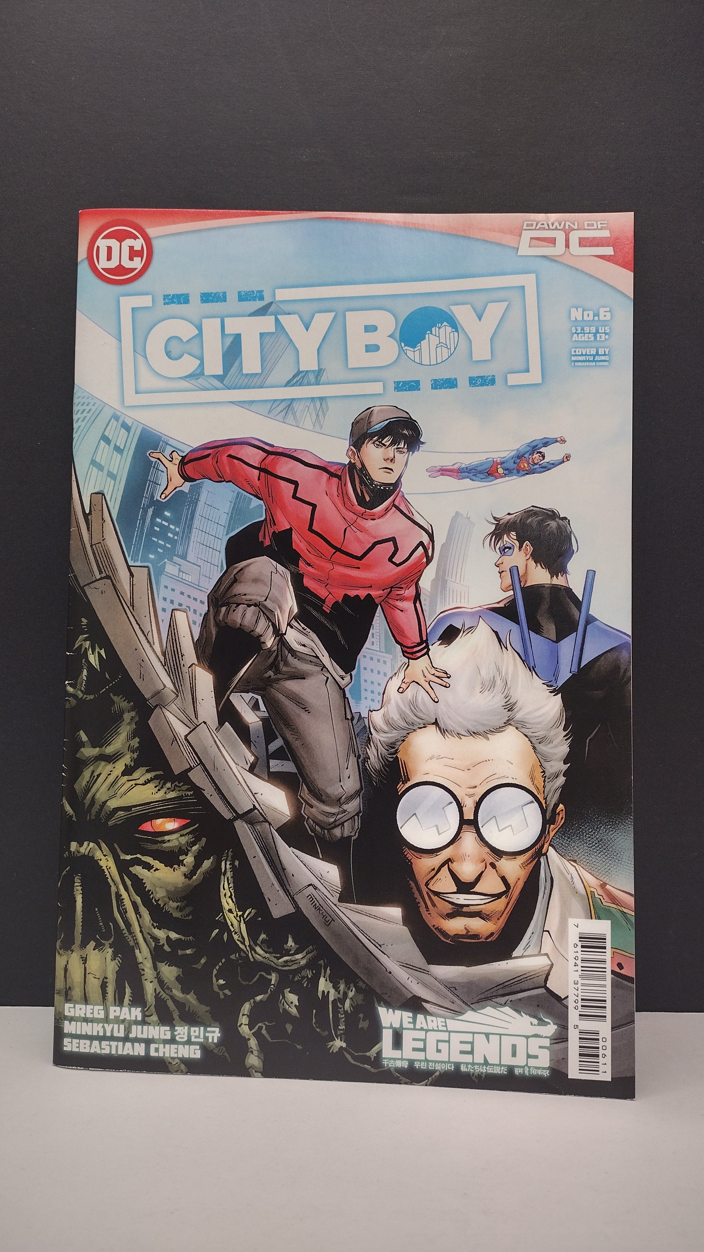 DC Comics Modern Era Lot – 4 Book Set - Lot G3 (Brand New / Unread)