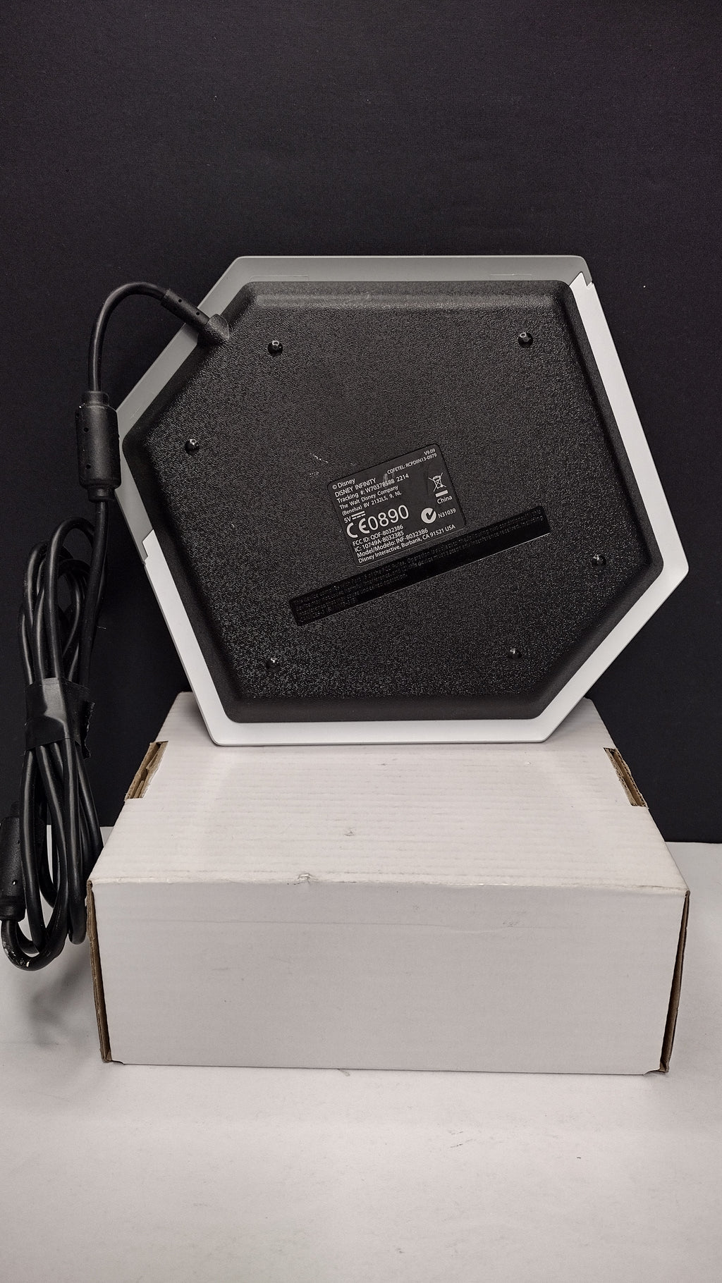 Vintage Disney Infinity Universal USB Hardware Portal Base (Sony PlayStation / Nintendo Wii & Wii U)