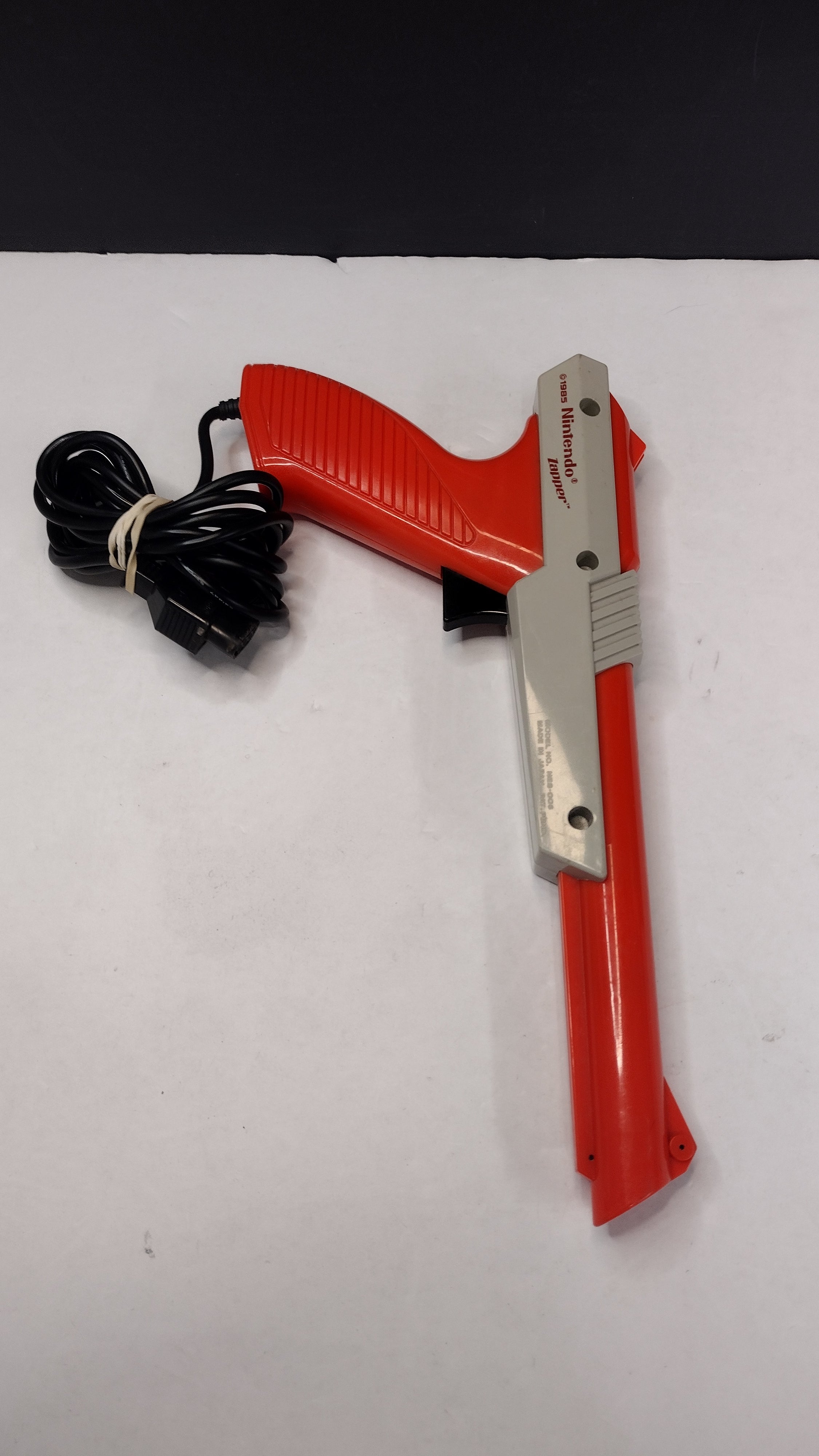 Nintendo NES Zapper Light Gun Orange Controller OEM Original NES-005 - Tested