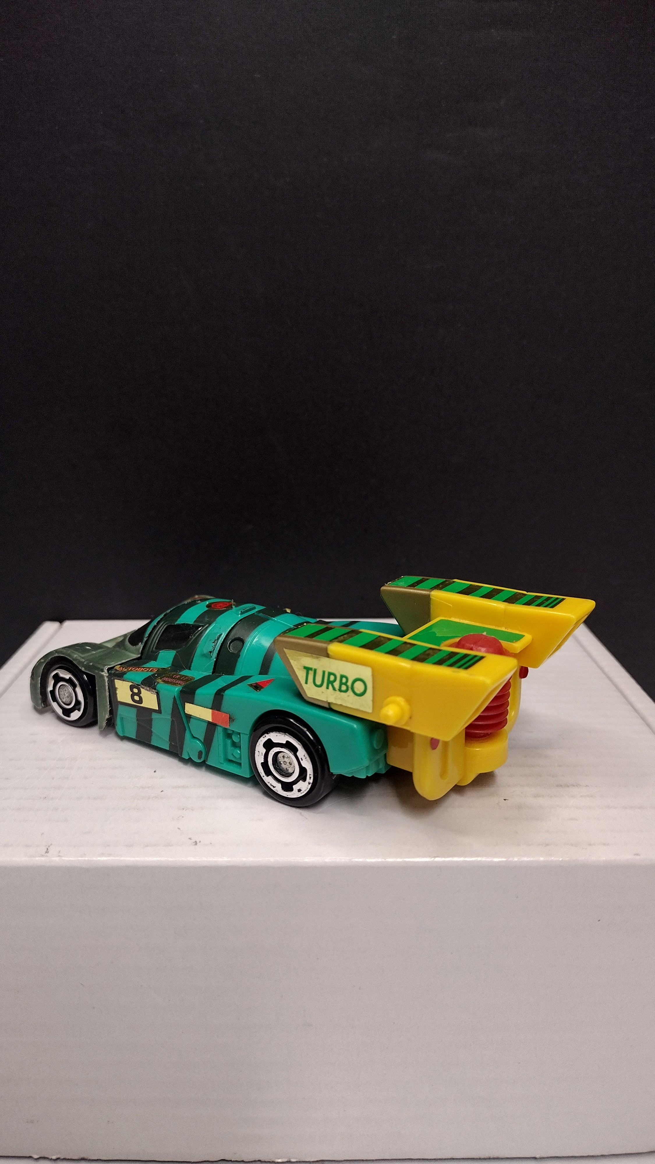 Vintage 1993 G2 Transformers: Color Changers Drench Action Figure – Loose & Complete (Front Plate Hinge Issue / Played-With Condition)