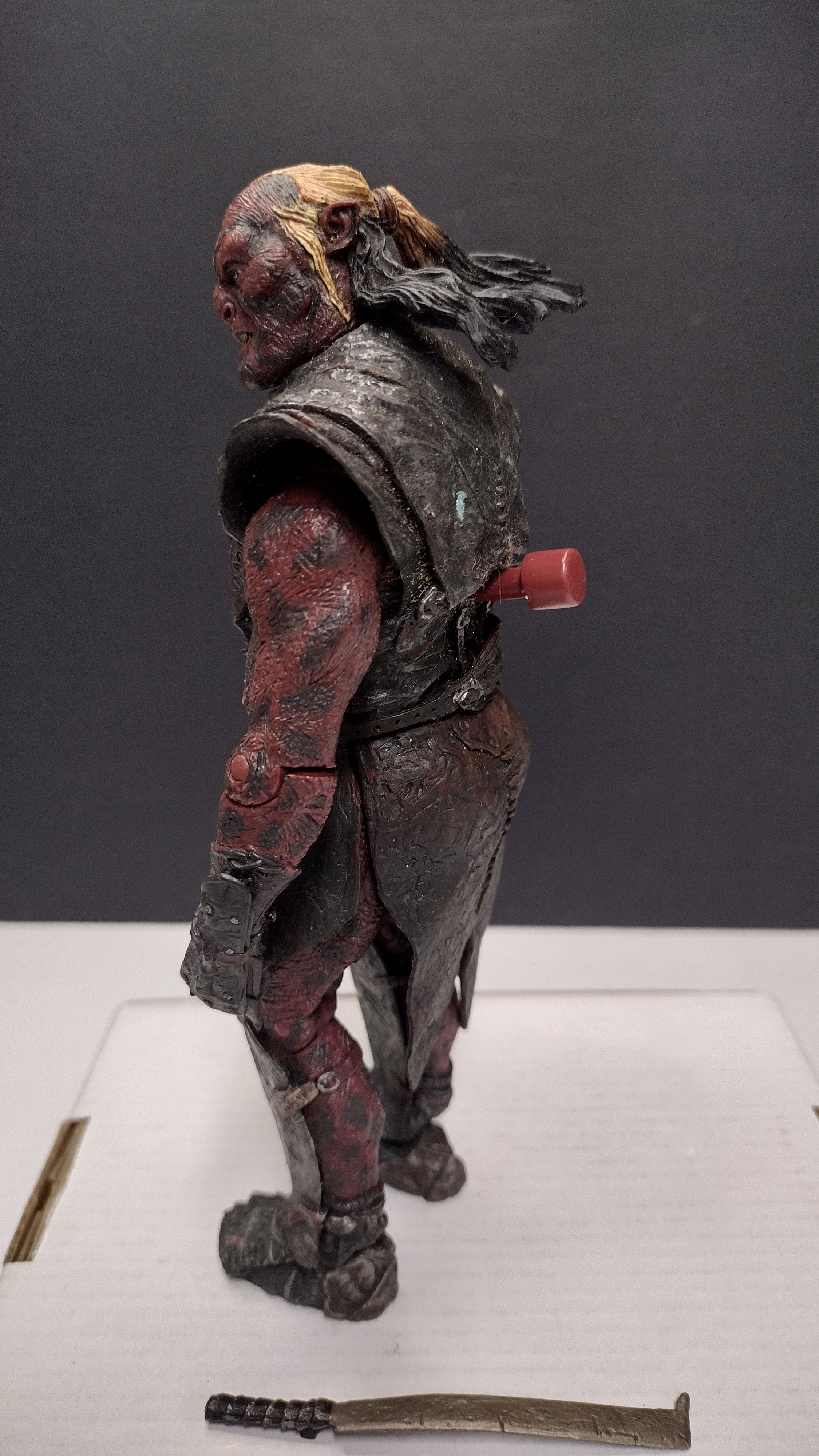 The Lord of the Rings: The Two Towers – Uglúk Action Figure (Toy Biz 2002)