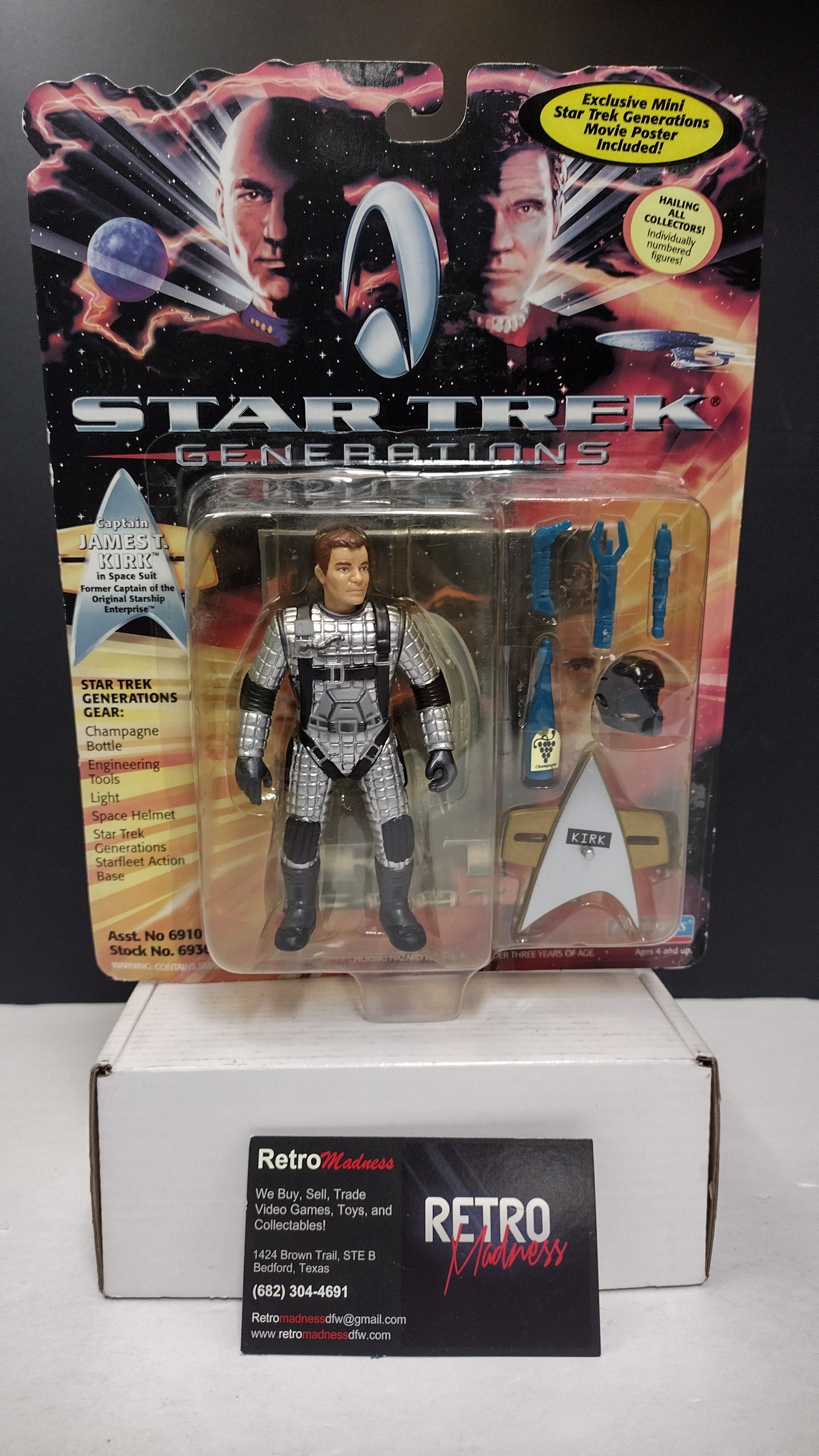 Vintage Star Trek Generations Captain James T. Kirk Space Suit 5" Figure- On Card