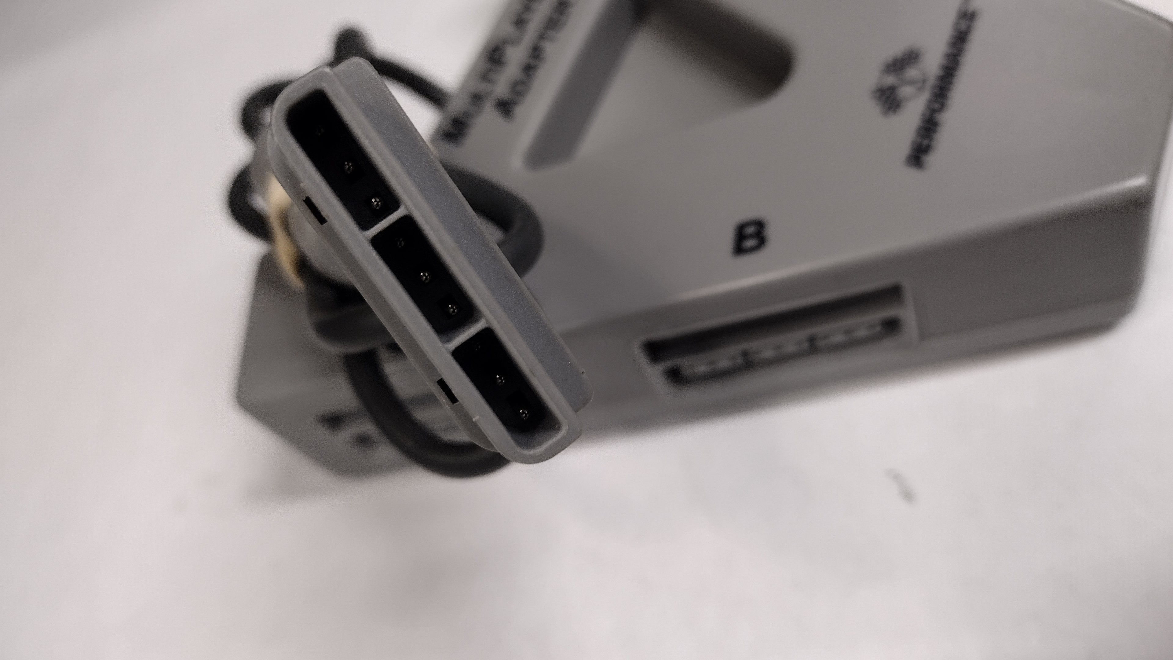 Performance MultiPlayer Adapter PS1 PS2 Multitap Controller Hub - Tested