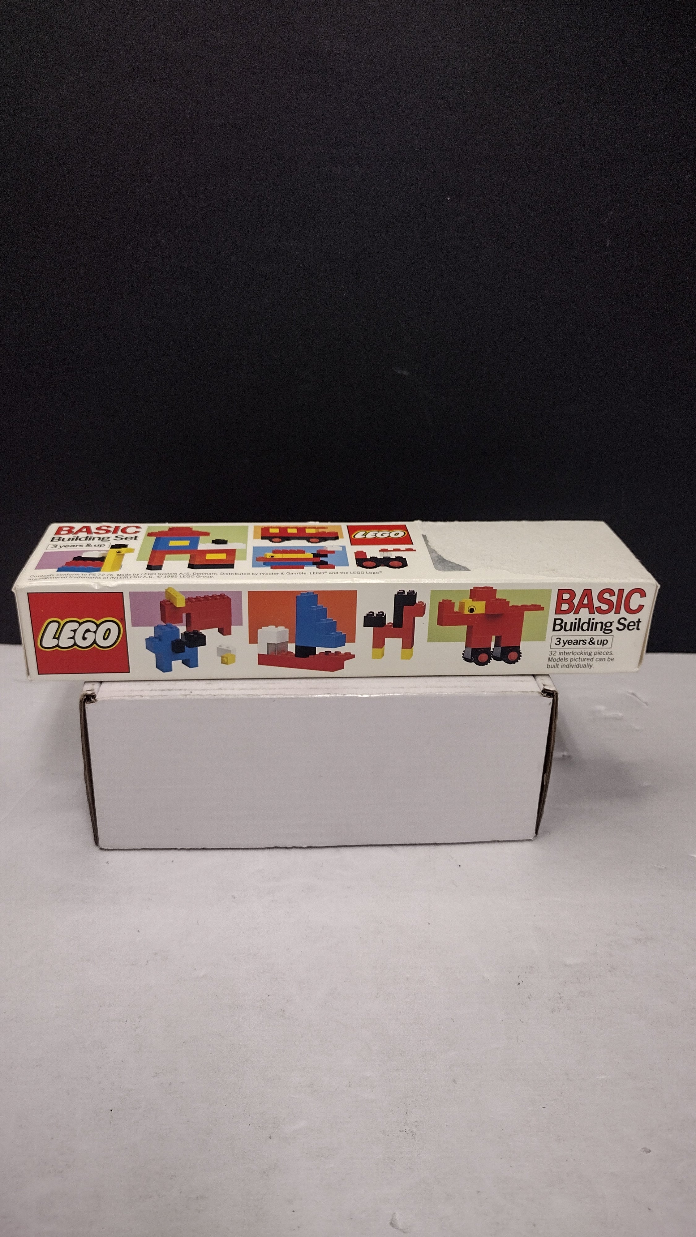 Vintage 1985 LEGO Basic Building Set #1562 Crest Toothpaste Mail-In Promo (Factory Sealed / Sticker Removal Packaging Wear)