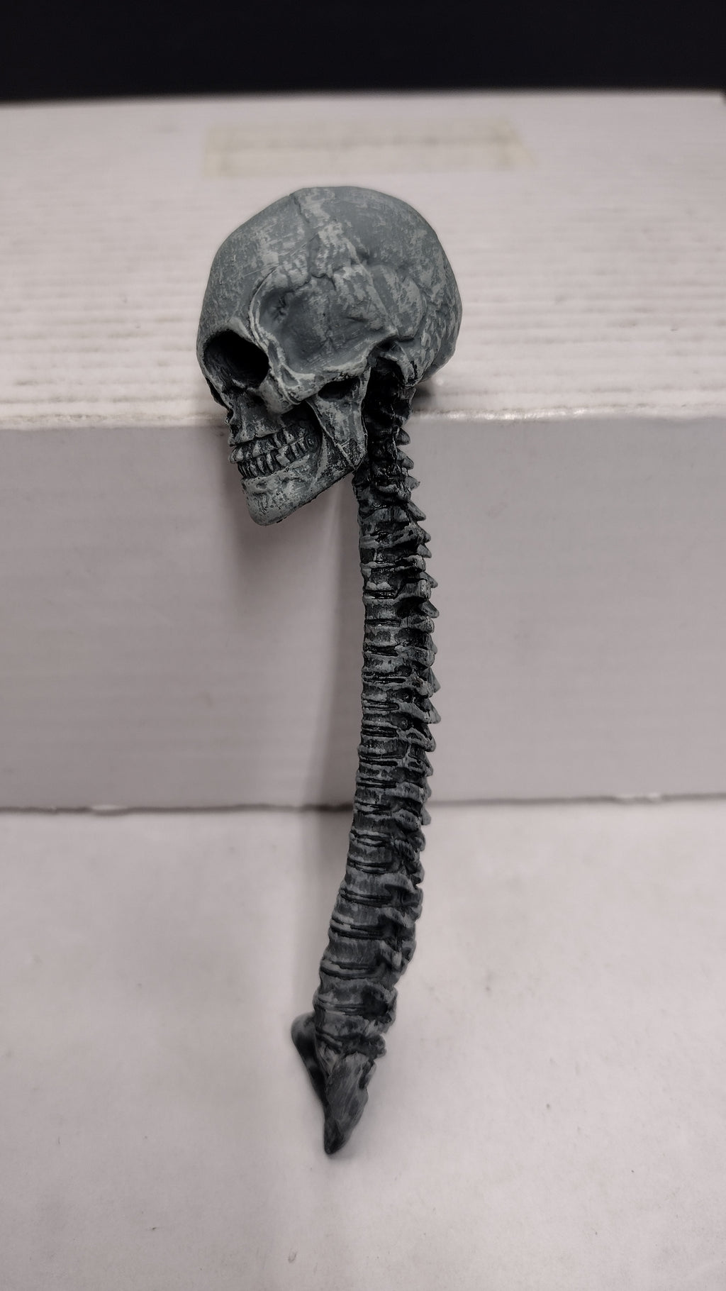 NECA Predator Trophy Skull and Spine Figure Accessory Accessory Piece