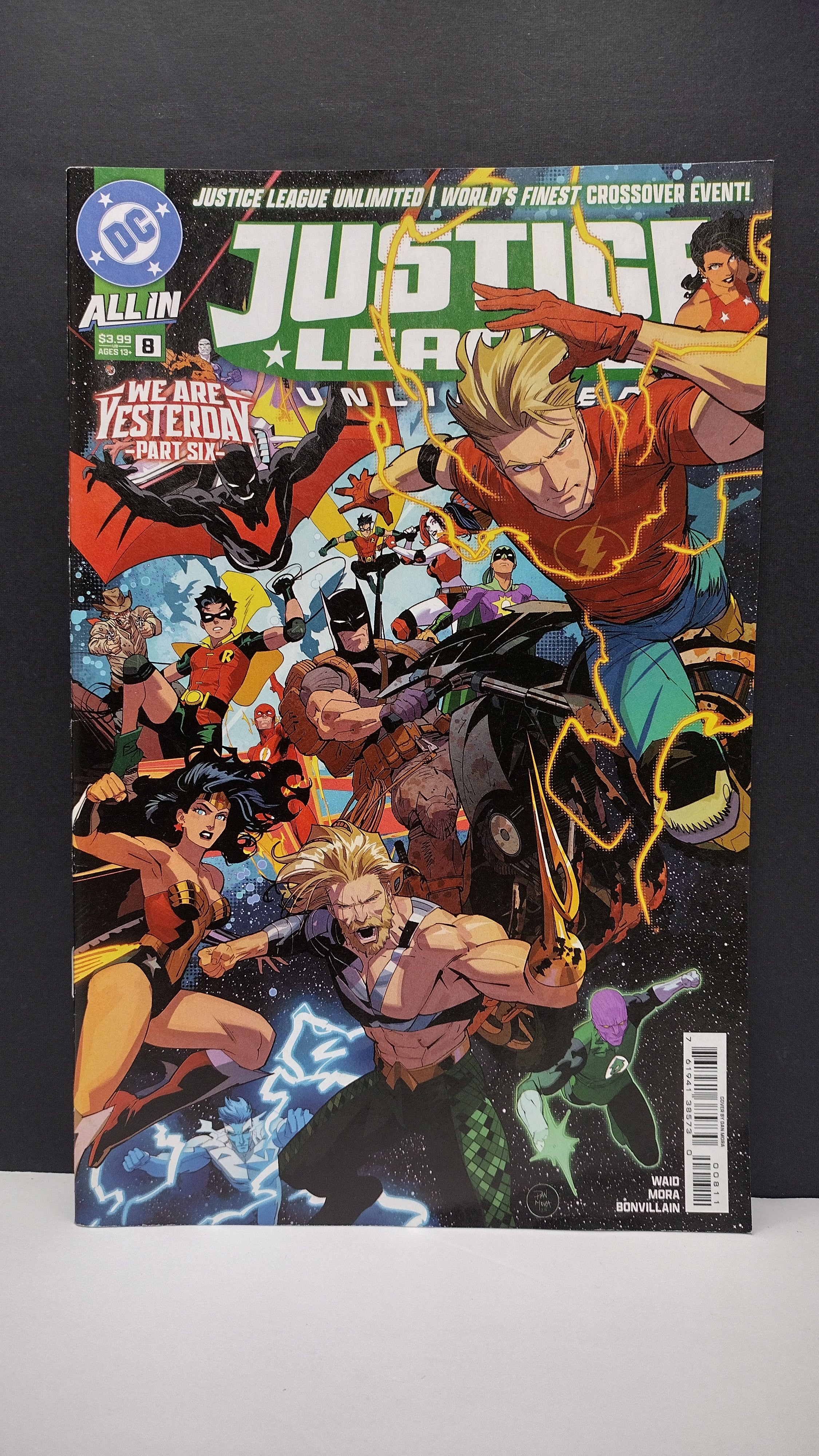 DC Comics Modern Era Lot – 5 Book Set - Lot N2 (Brand New / Unread)