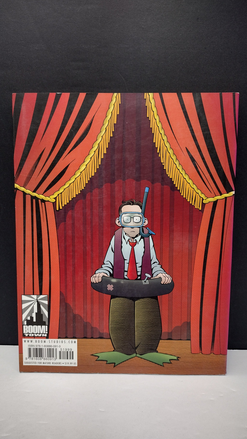 (MATURE) The Show Must Go On Mugwhump by Roger Langridge  – New Paperback