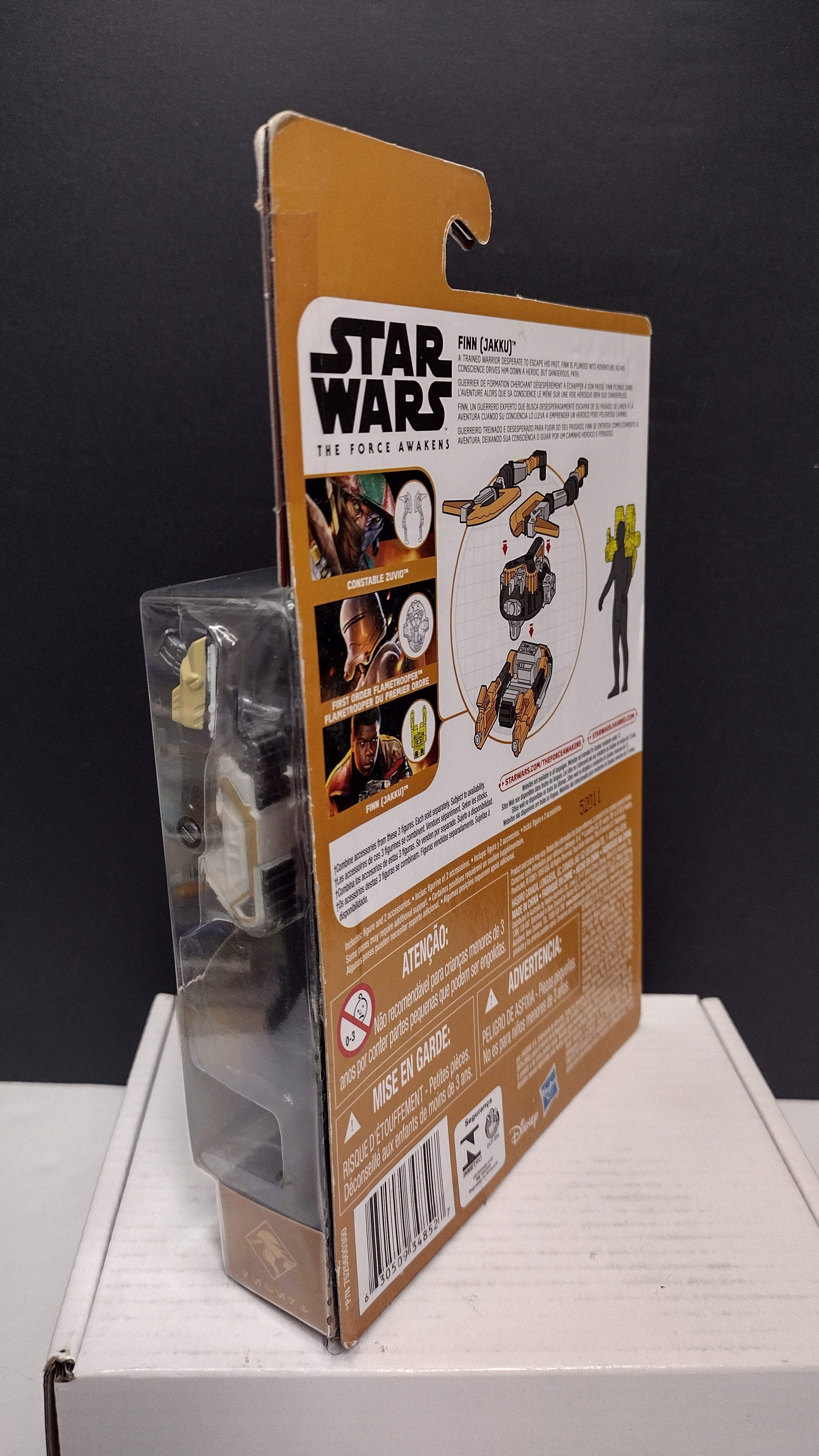 Star Wars: The Force Awakens – Finn (Jakku) 3.75-Inch Action Figure with Desert Mission Gear • Hasbro 2015 (NIB)