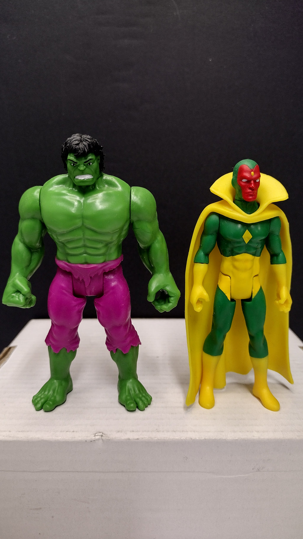 Marvel Legends Retro Collection – Lot F -  Hulk, Dare Devil, Vision and Moon Knight (Loose)