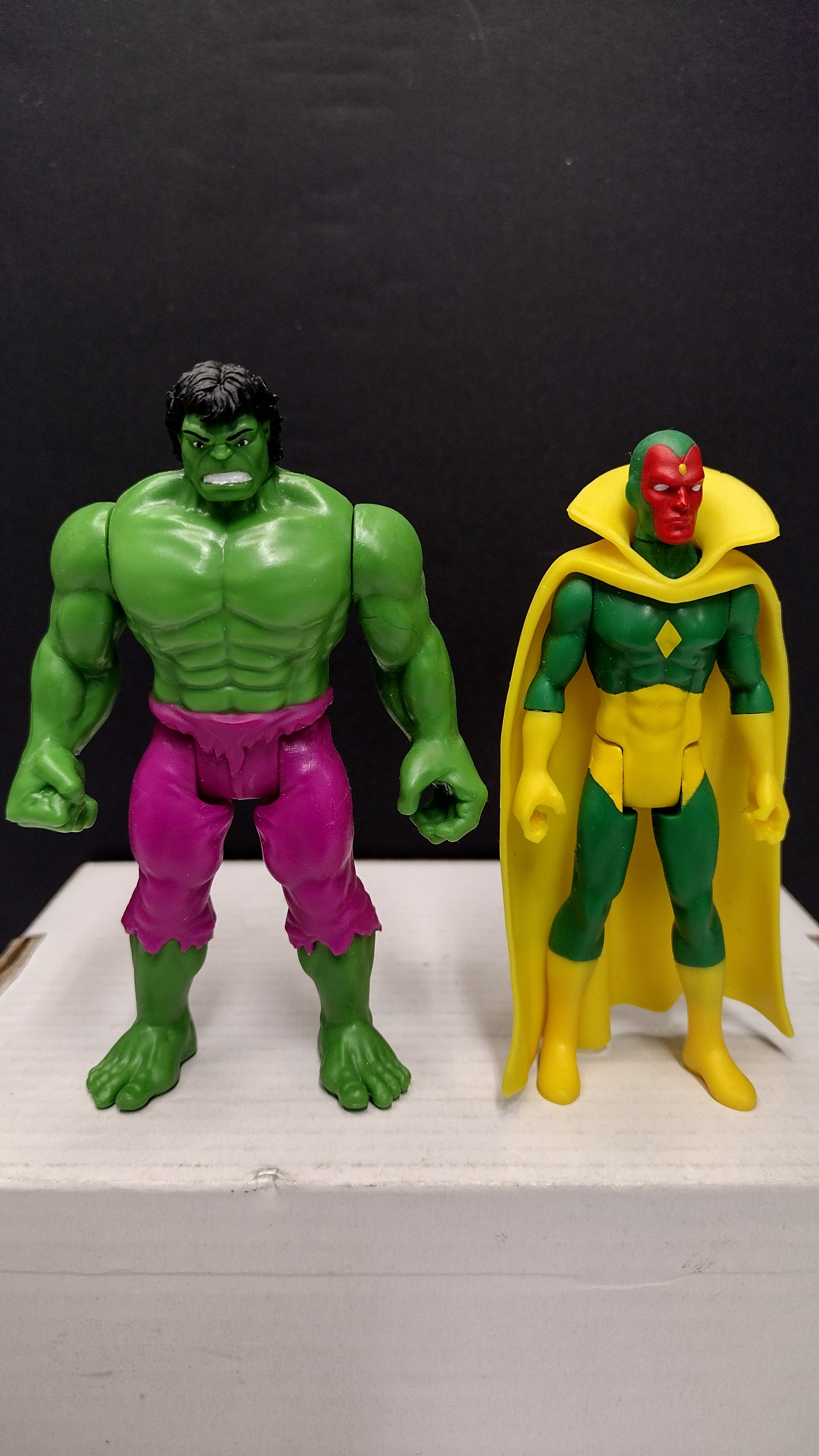 Marvel Legends Retro Collection – Lot F -  Hulk, Dare Devil, Vision and Moon Knight (Loose)