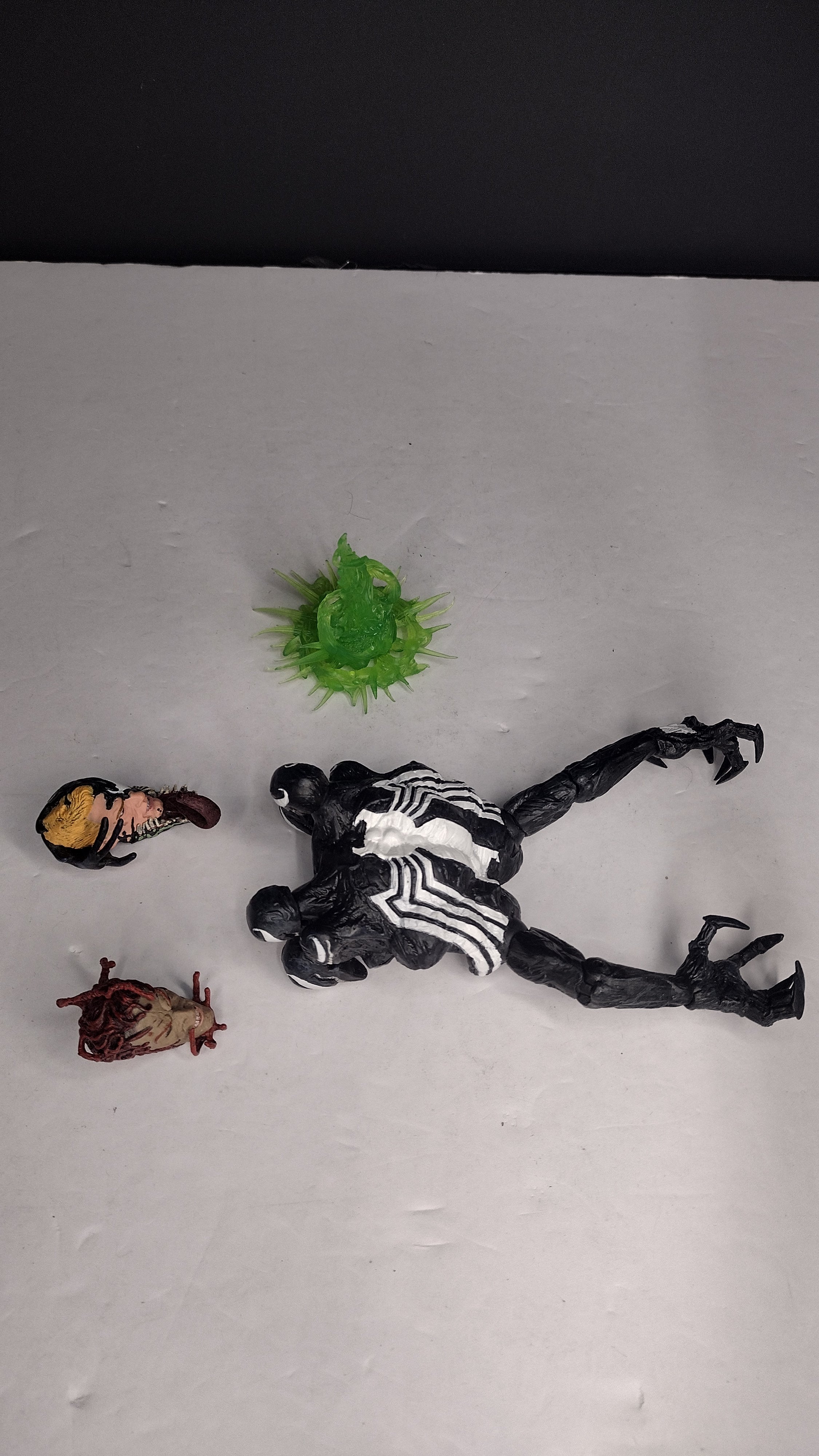 2012 Marvel Diamond Select: Venom – Symbiote Back Attachment & Alternate Heads/Arms ONLY