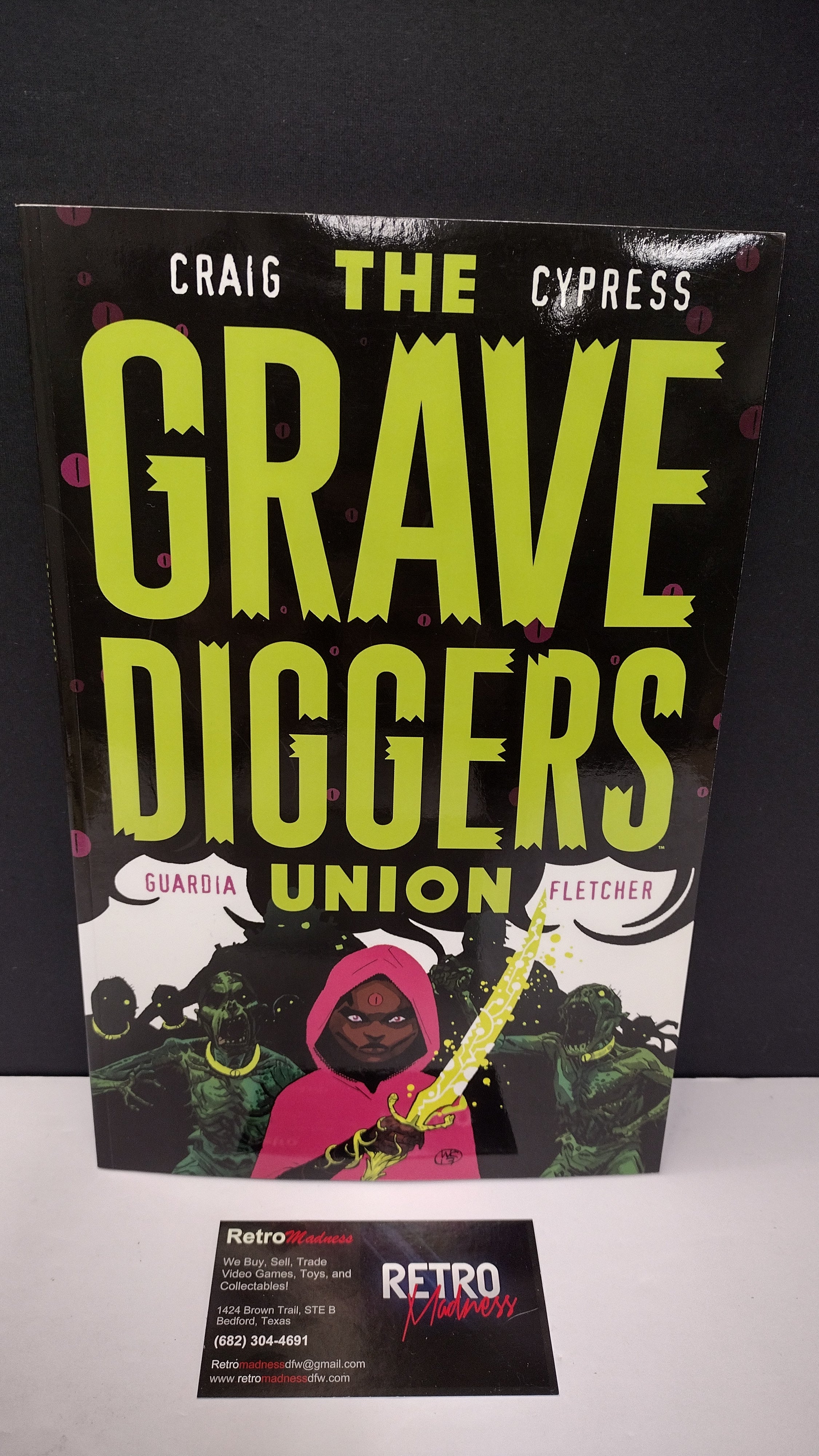 (MATURE) The Gravediggers Union Volume 2 by Wes Craig – New Paperback