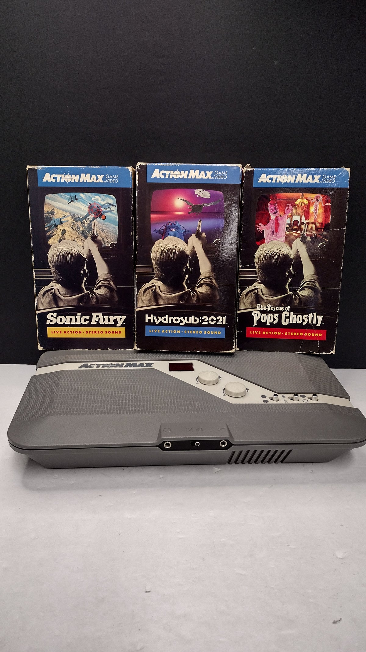 Vintage Action Max AM-1000 NTSC VHS Gaming System Lot - Console, Light Gun, Sensor & 3 Games - Untested