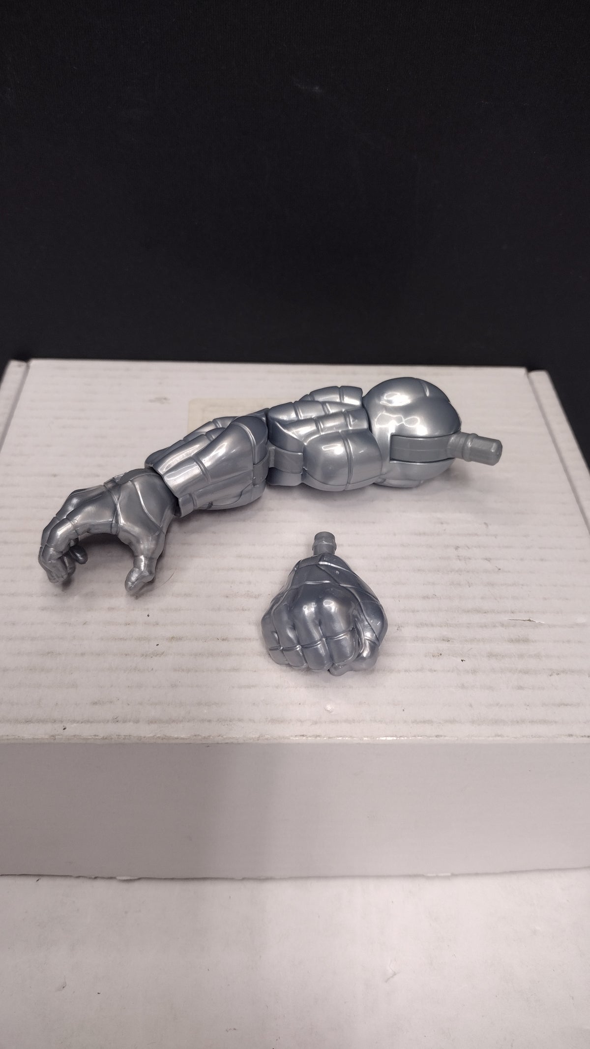 Title:  Marvel Legends Box BAF Right Arm & Extra Closed Fist Parts Hasbro 2026