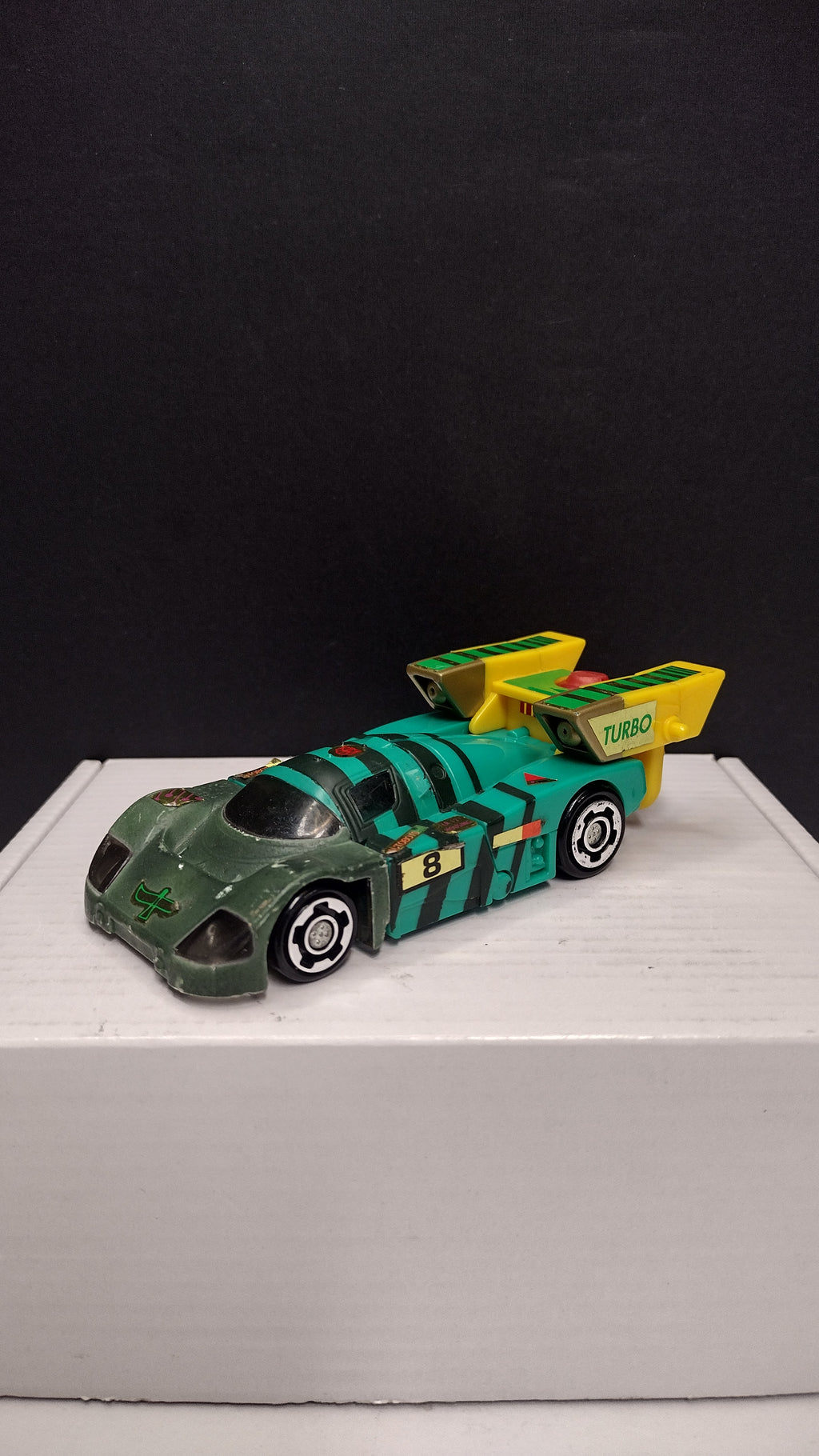 Vintage 1993 G2 Transformers: Color Changers Drench Action Figure – Loose & Complete (Front Plate Hinge Issue / Played-With Condition)