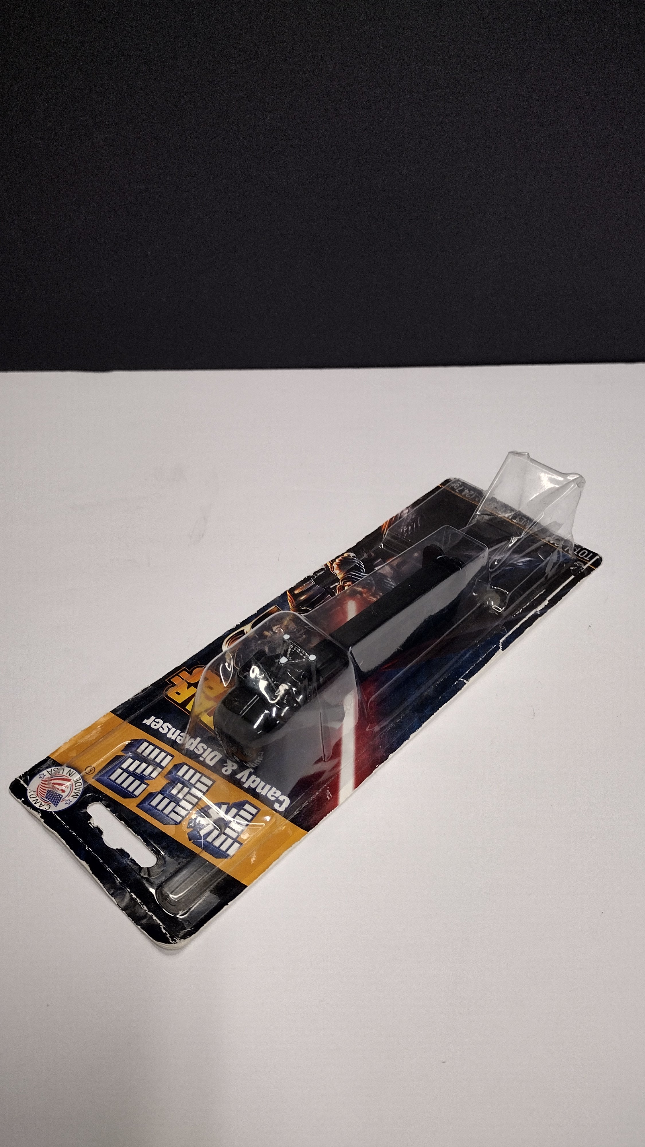Disney Star Wars: Darth Vader Pez Dispenser – (No Candy Included)