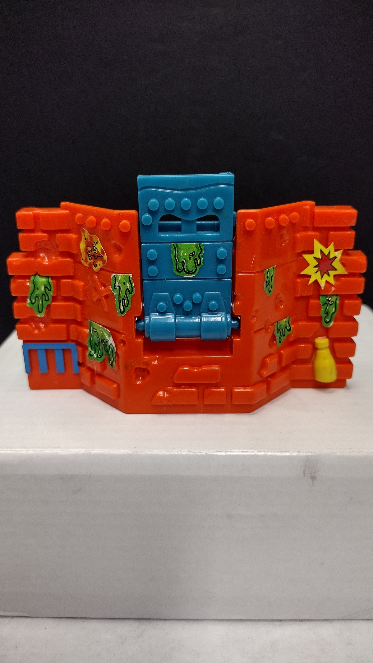 Vintage TMNT 1990 Oozey Cannon Brick Wall and Trap Door Accessory Part OEM