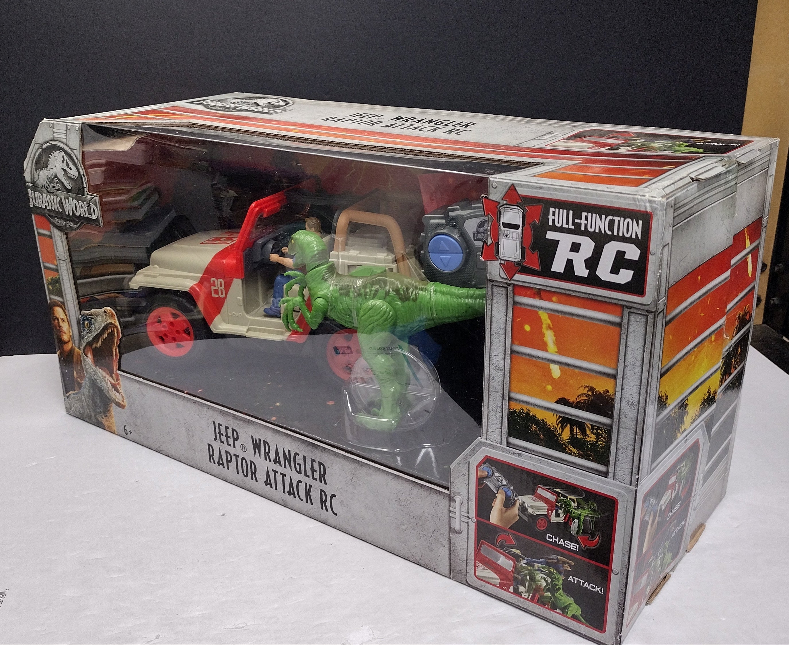 Mattel Jurassic World Jeep Wrangler Raptor Attack RC Vehicle Set FNH12 (Brand New & Factory Sealed - Minor Box Wear)