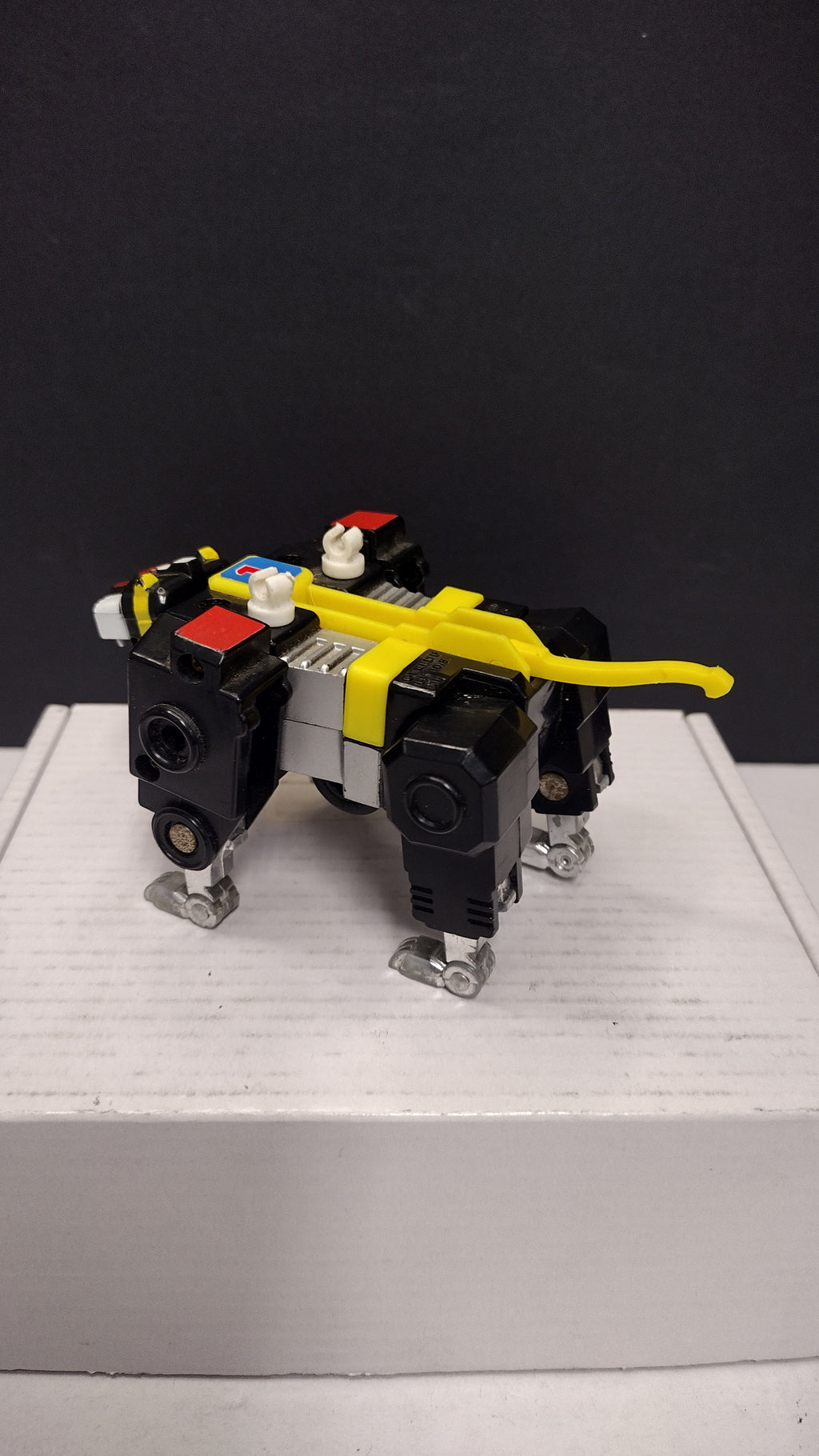 Vintage 1984 Voltron Black Lion Pull-Back Action Figure LJN Toys