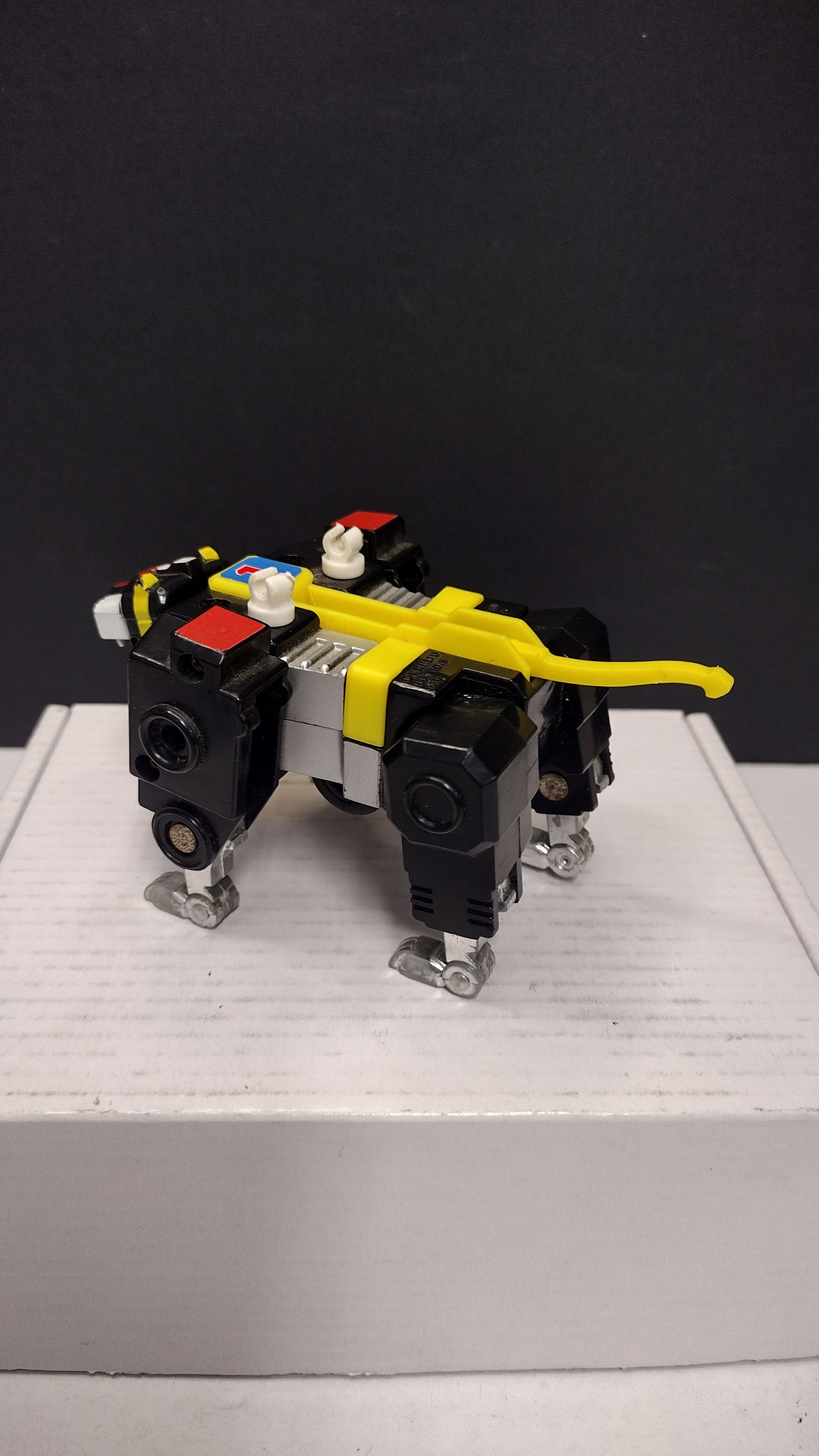 Vintage 1984 Voltron Black Lion Pull-Back Action Figure LJN Toys