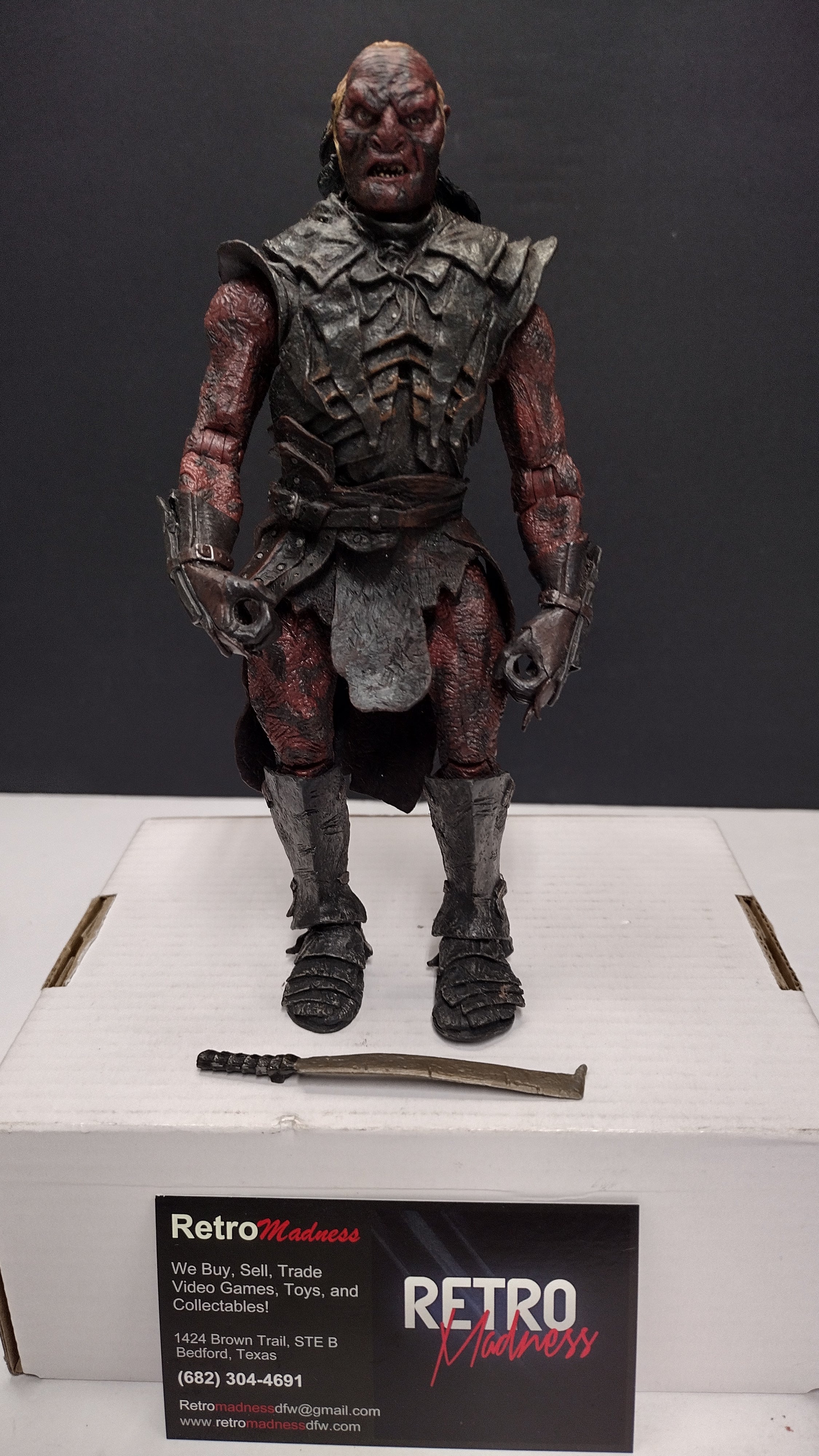 The Lord of the Rings: The Two Towers – Uglúk Action Figure (Toy Biz 2002)