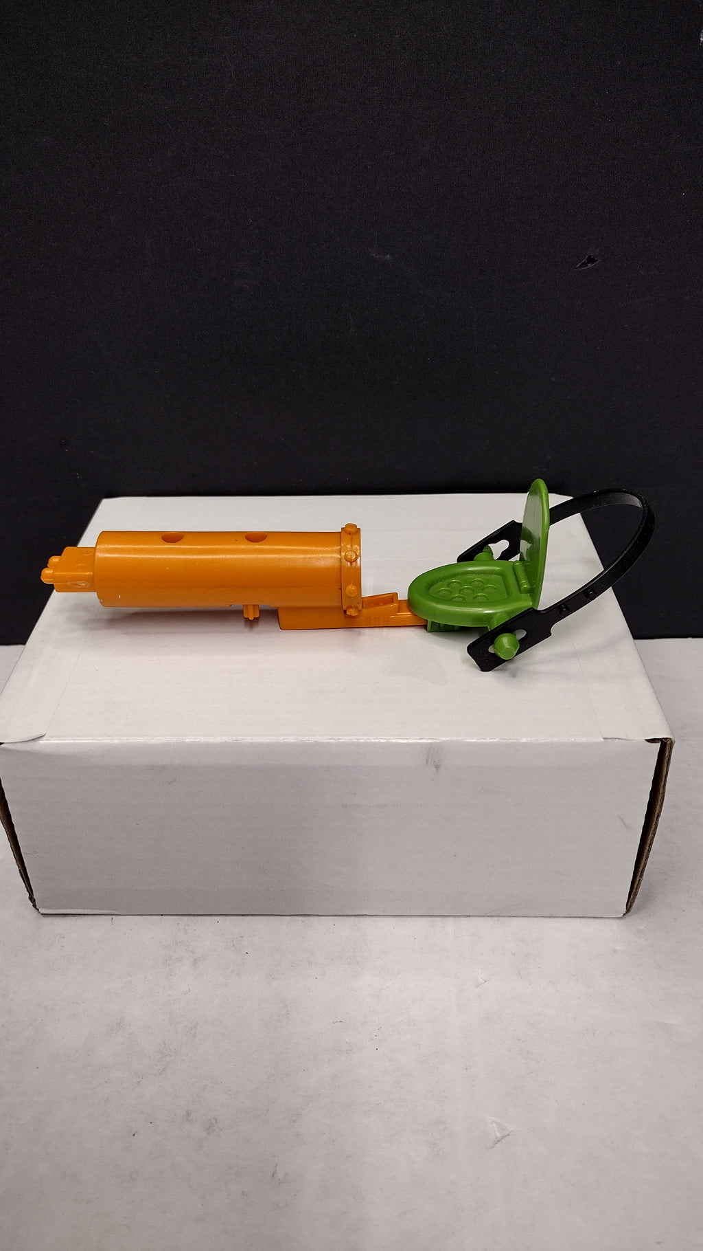 Vintage TMNT 1989 Double Barrel Plunger Gun Seat Mount Barrel and Seatbelt Lot OEM