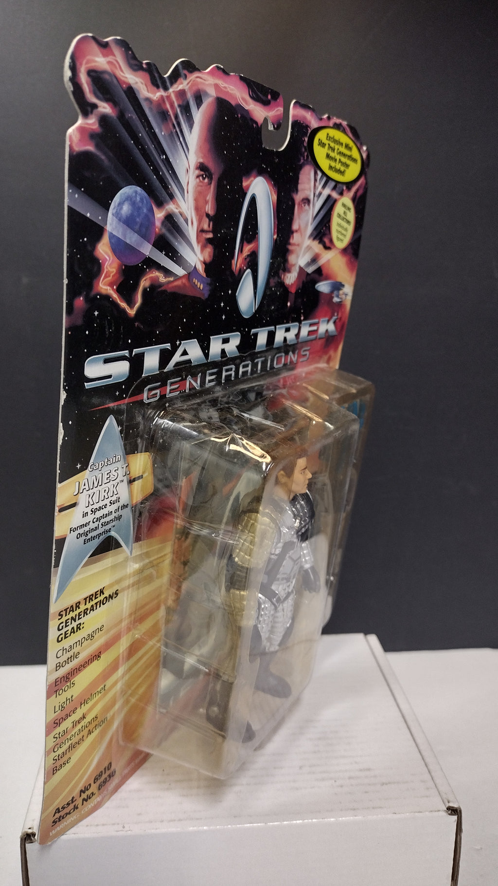 Vintage Star Trek Generations Captain James T. Kirk Space Suit 5" Figure- On Card