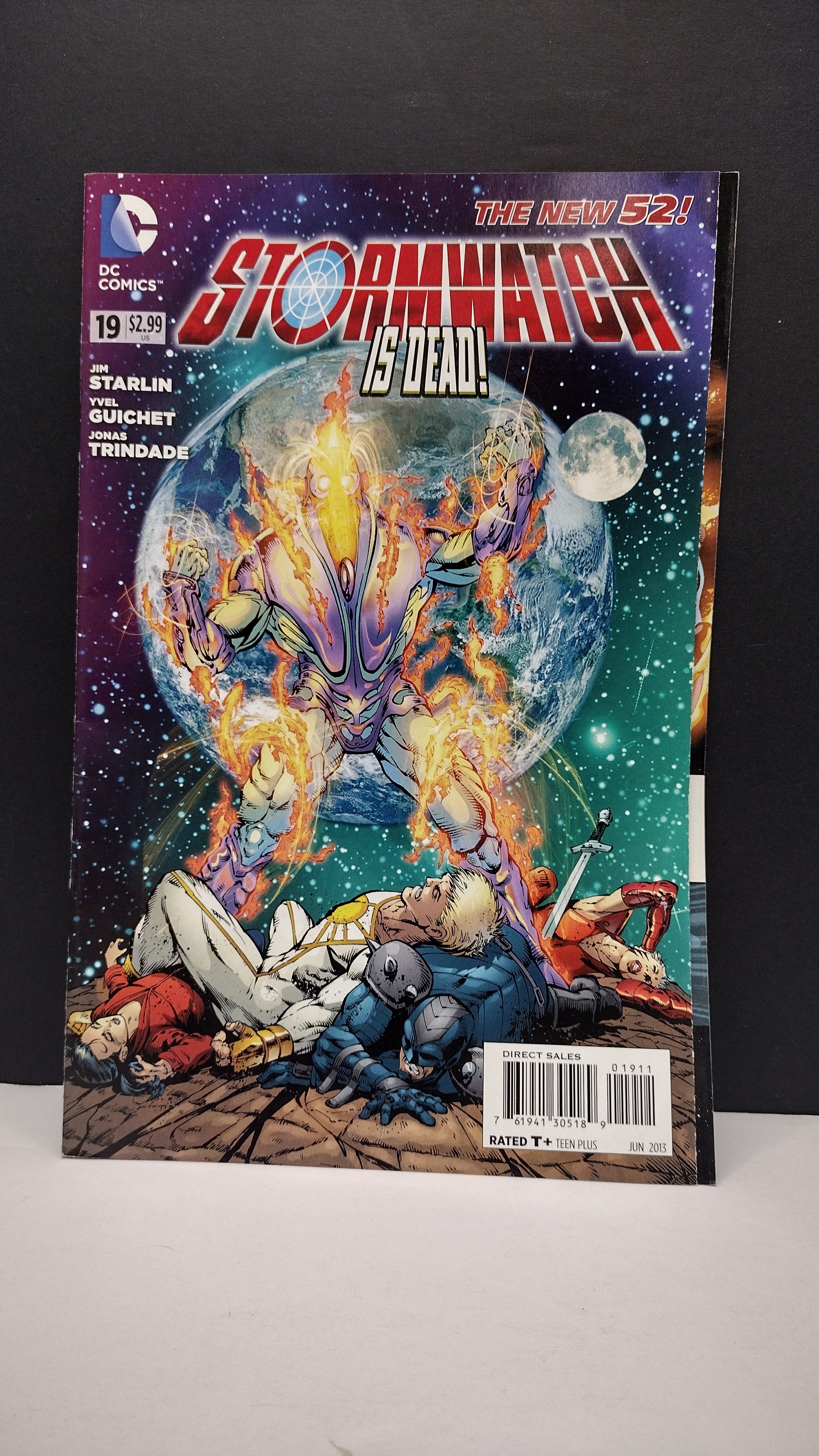 DC Comics Modern Era Lot – 4 Book Set - Lot H3 (Brand New / Unread)