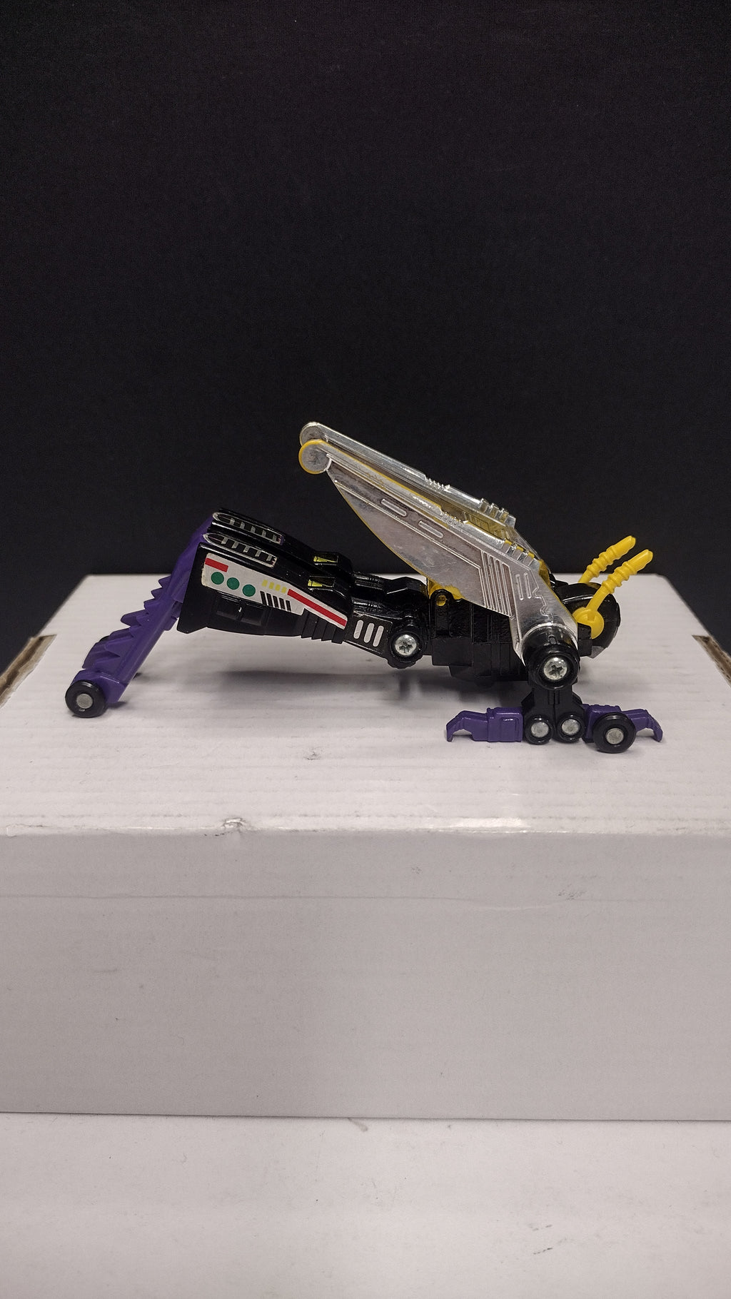 Vintage 1985 G1 Transformers: Insecticons Kickback Action Figure – Loose (Includes Broken Detached Front Claw)