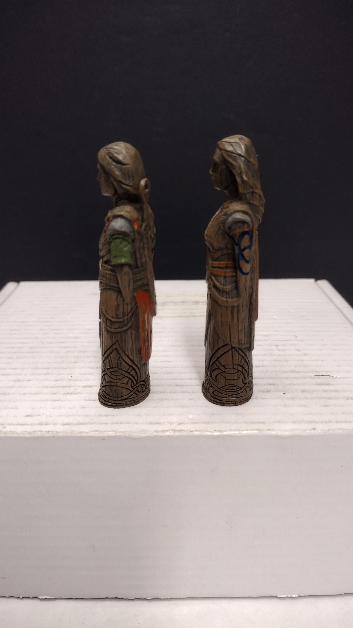 God of War Ragnarok Collector Edition 2in Vanir Twins Carving Figures